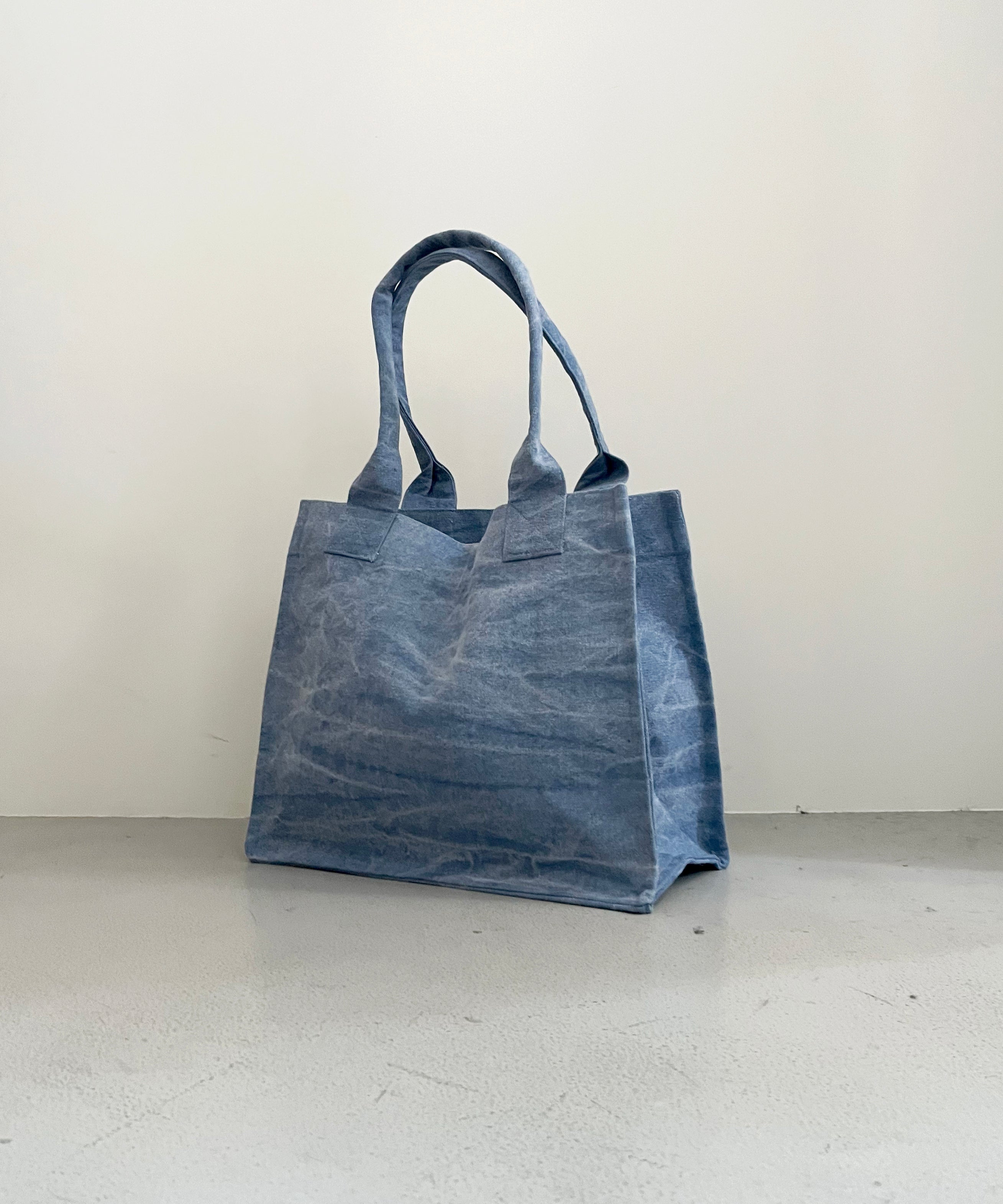 GANNI Large easy shopper "LIGHT BLUE VINTAGE"