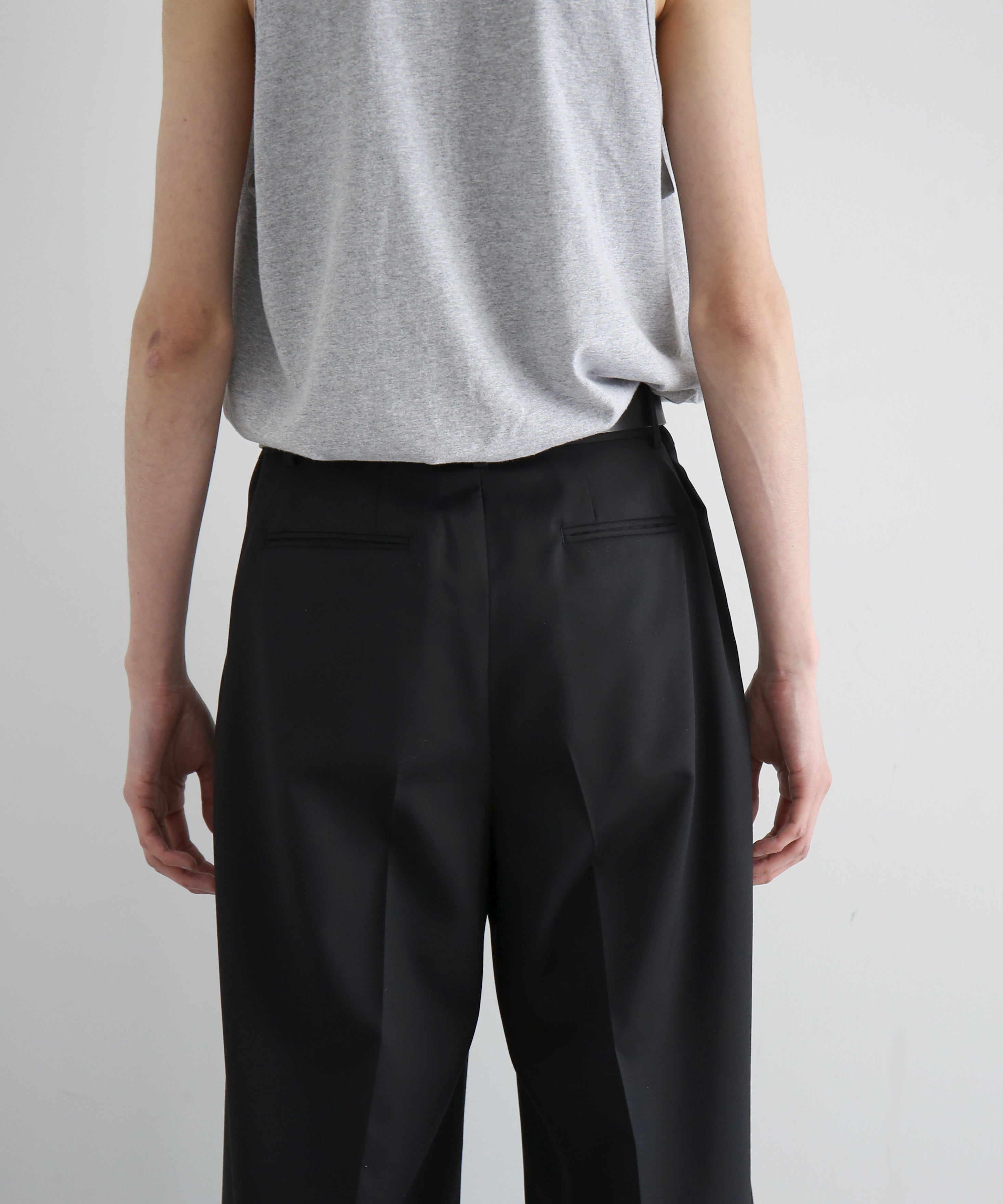 THIS No.1 "BLACK"