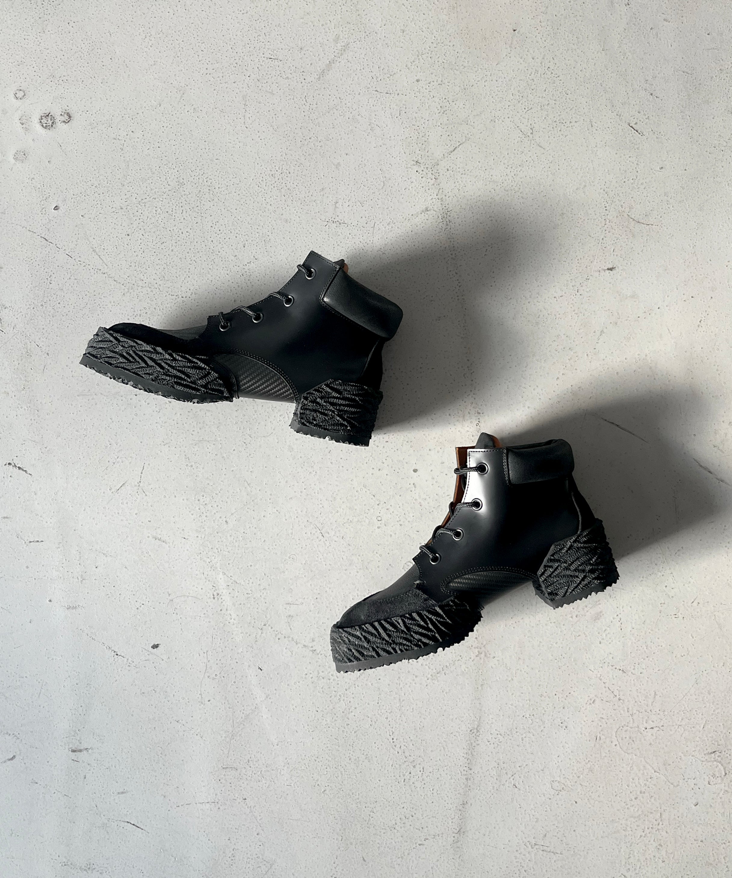 MIDORIKAWA RYO Carbon boots "BLACK"