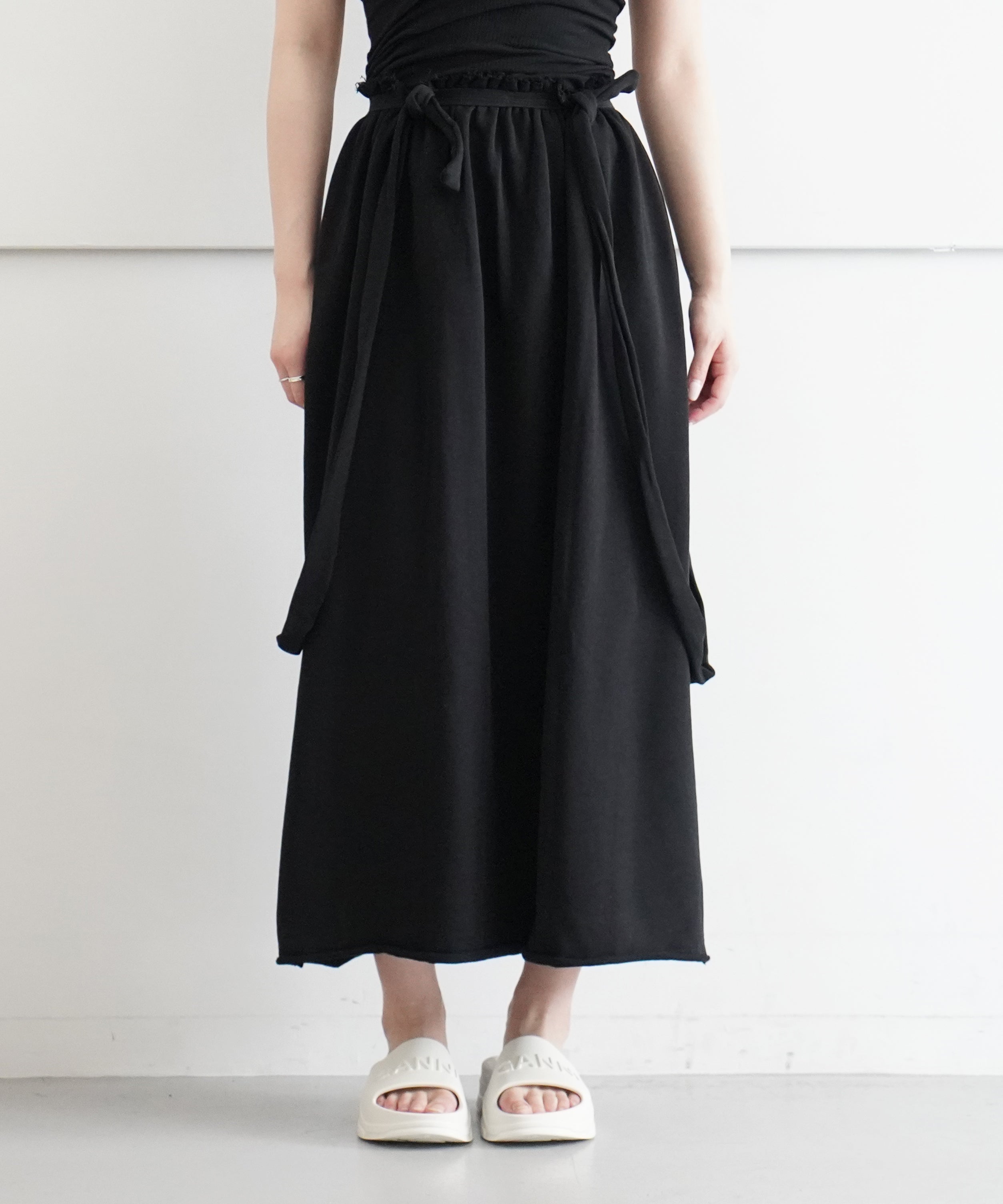 Baserange Route skirt "BLACK"