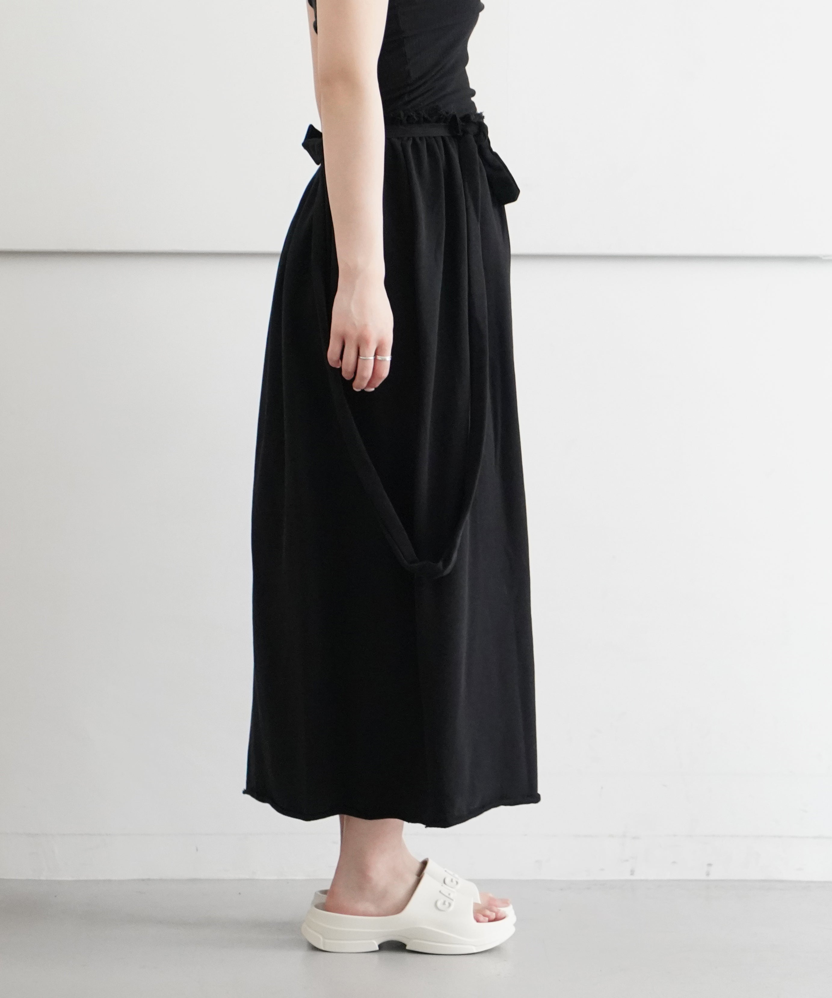 Baserange Route skirt "BLACK"
