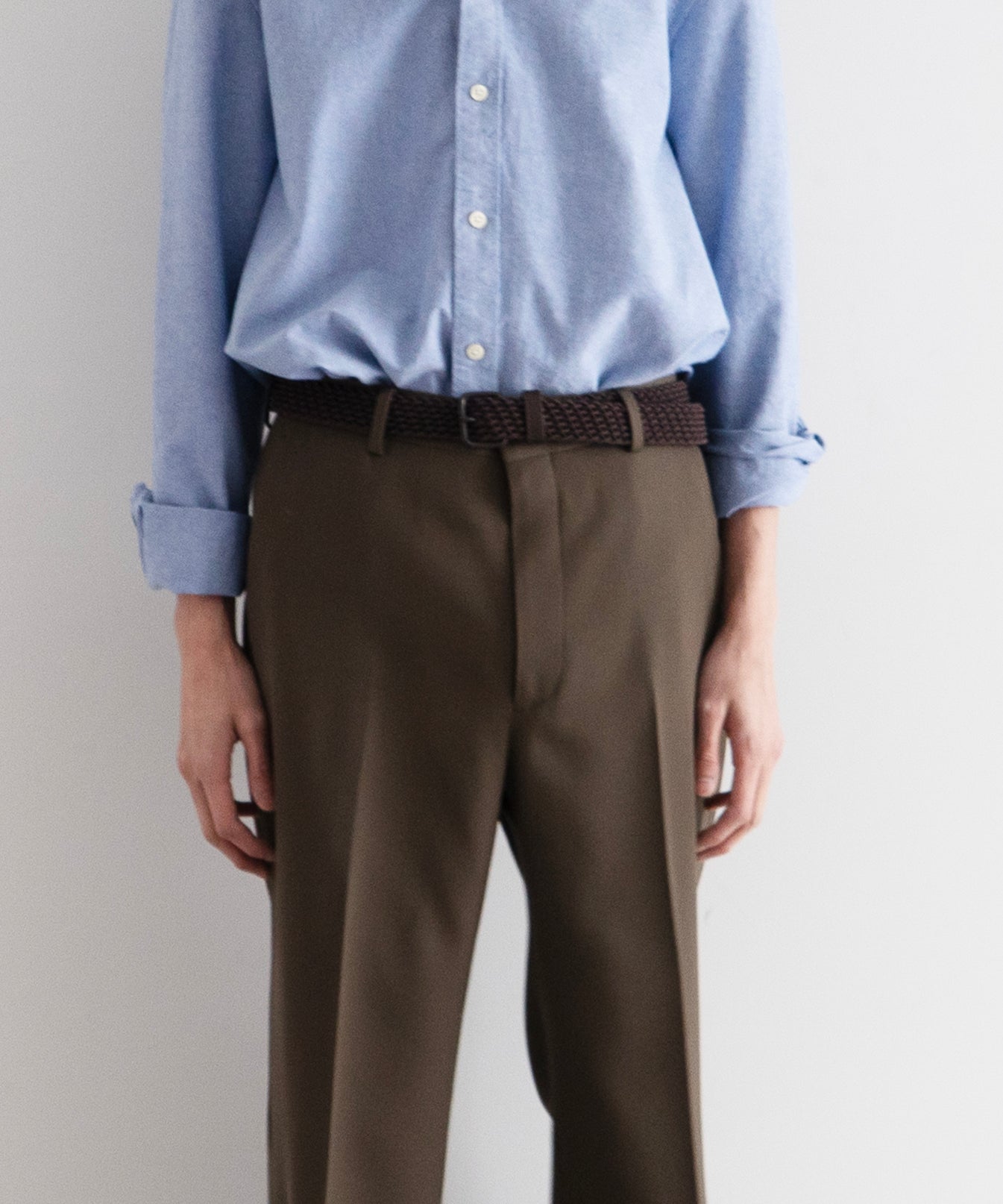 AURALEE Light wool max gabardine slacks "DARK OLIVE BROWN"