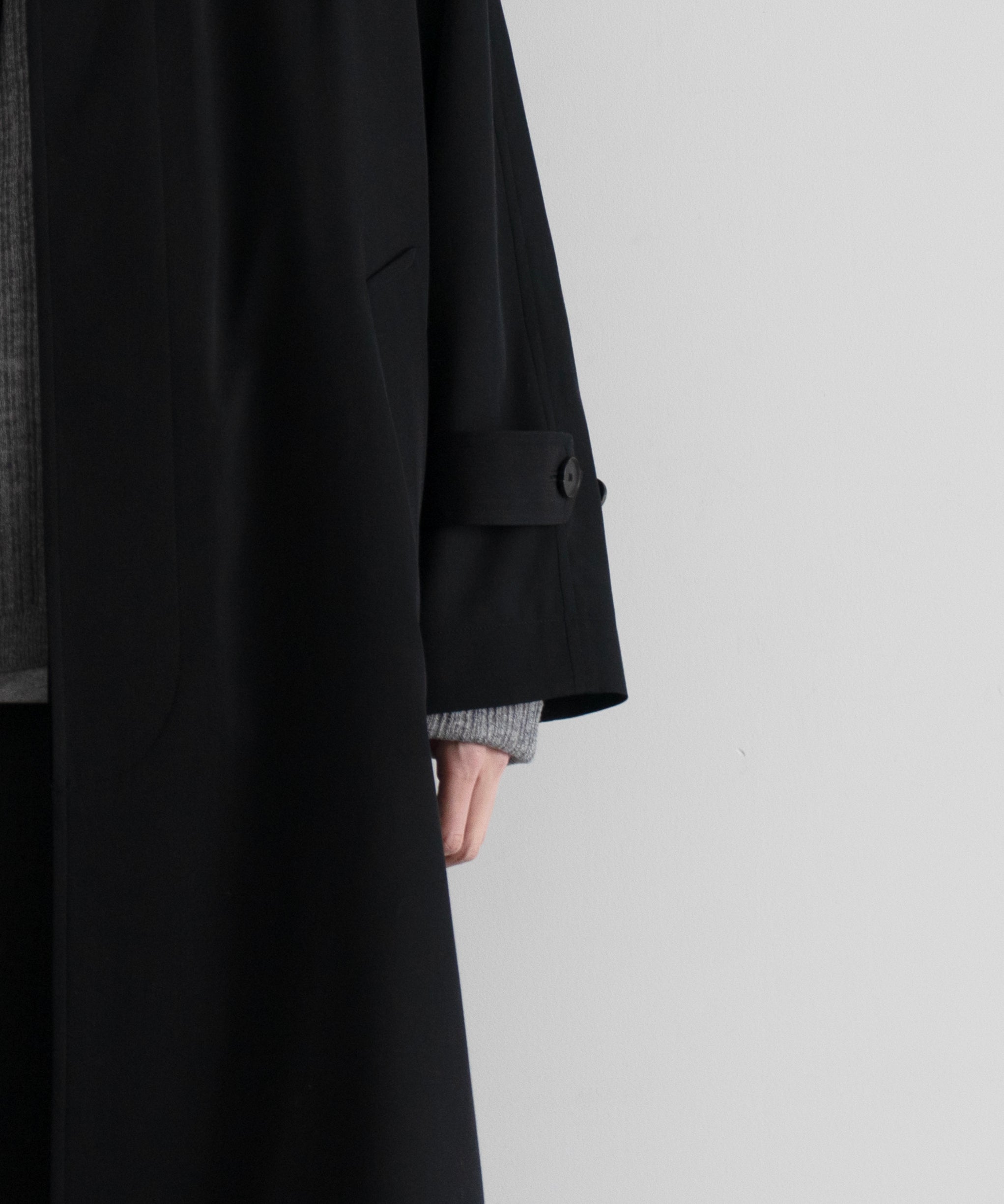 AURALEE Light wool max gabardine coat "TOP BLACK"