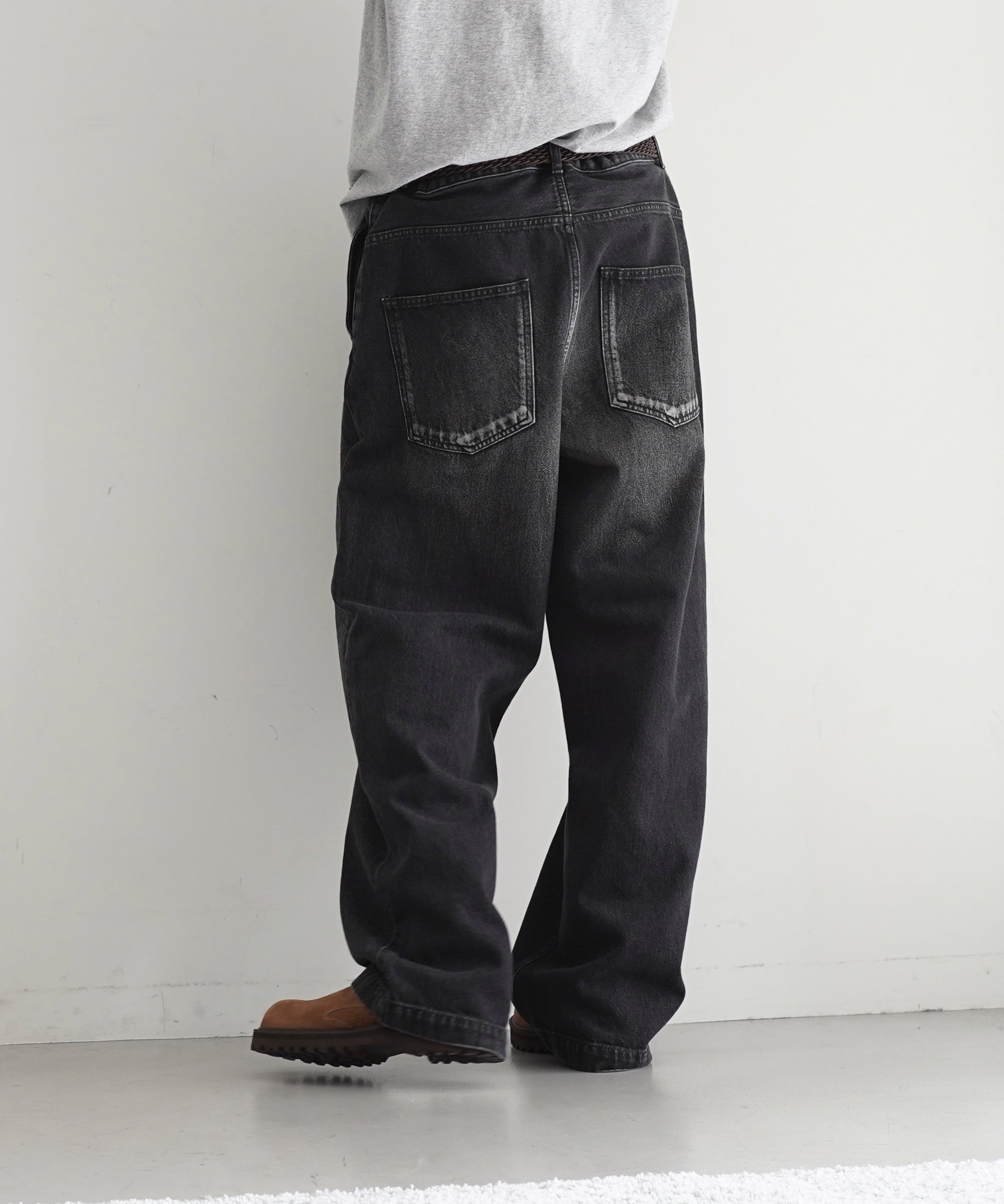 order Loose denim pants used "BLACK"