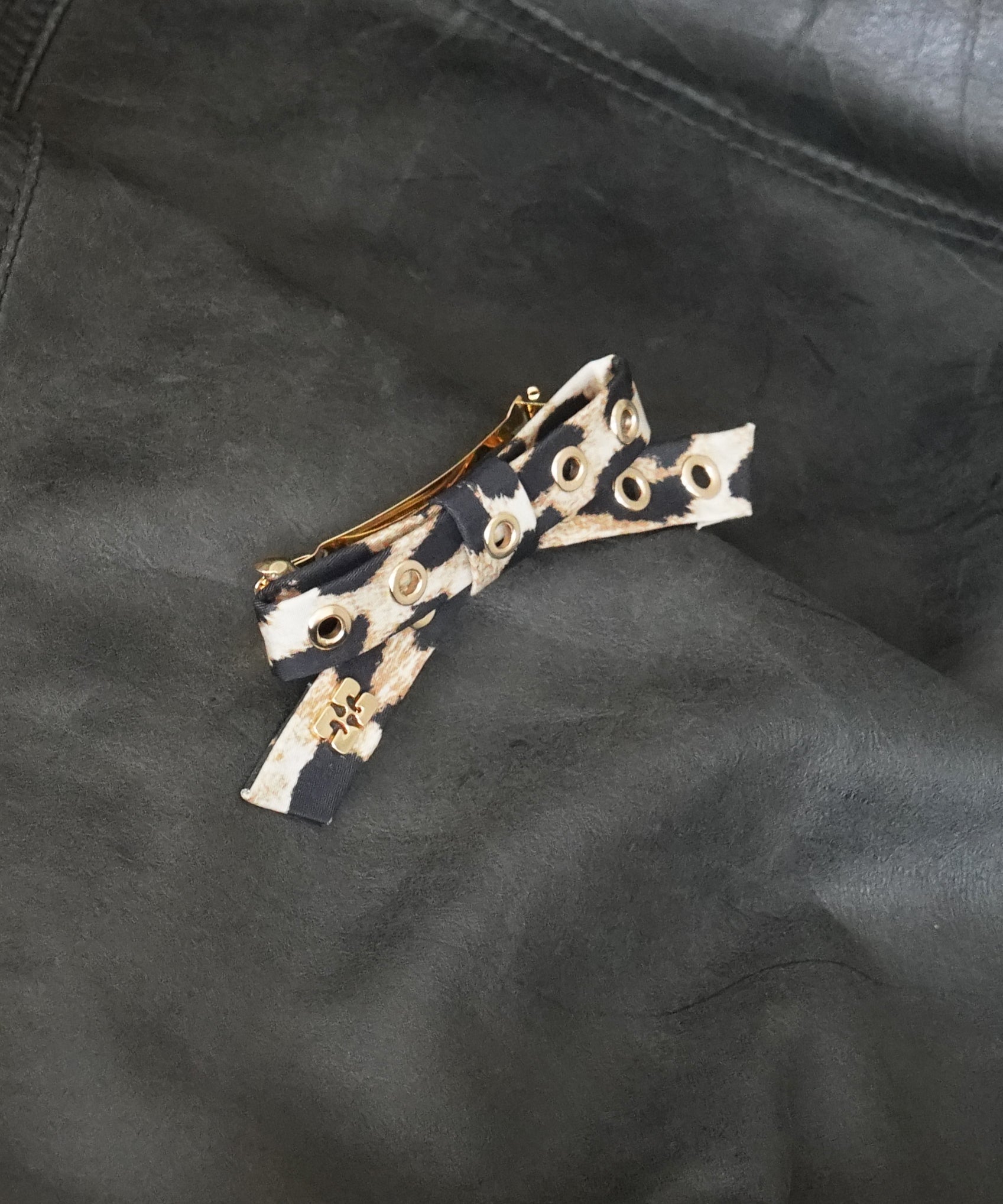 GANNI Eyelet bow barrette nylon "LEOPARD"