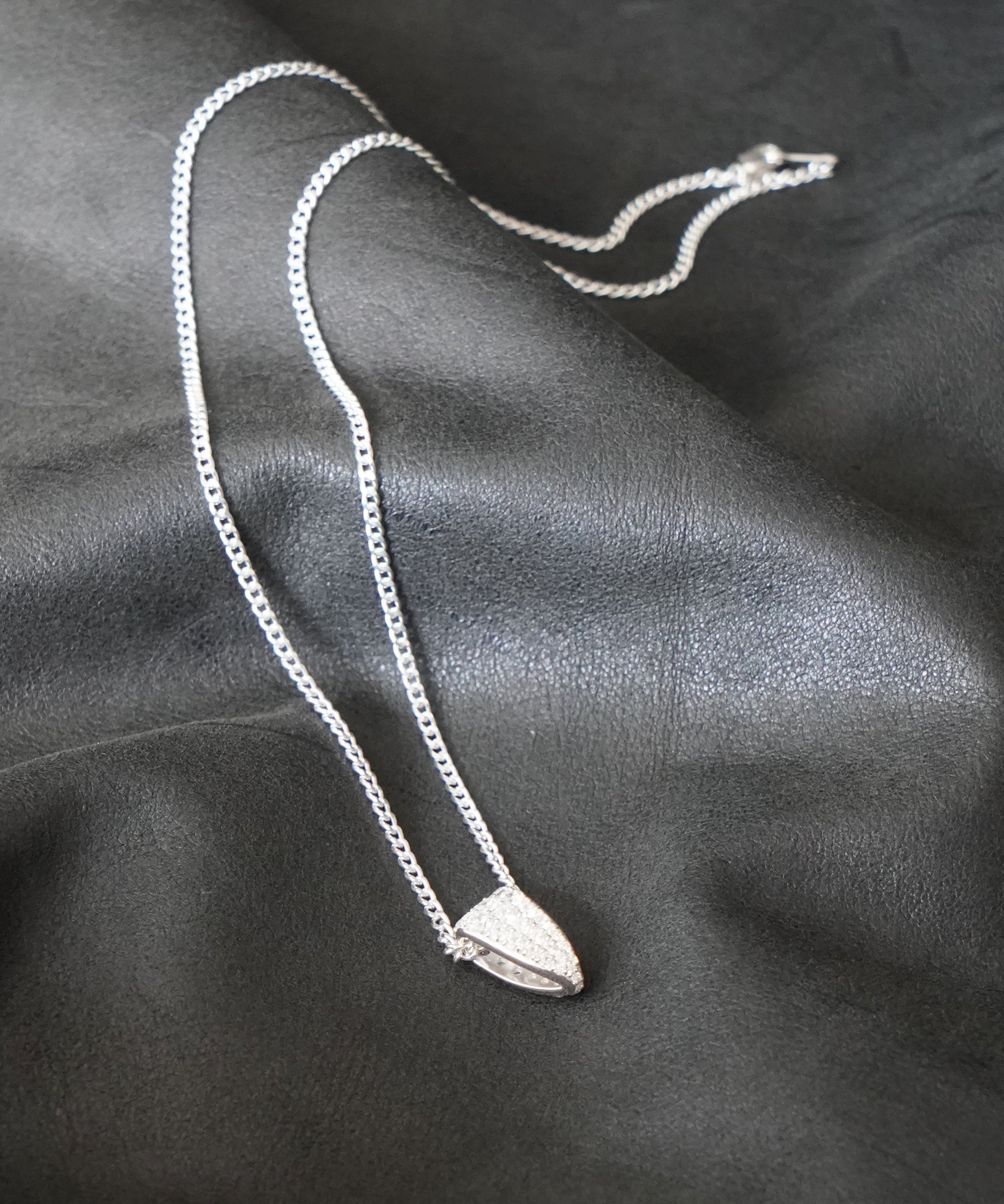 SHRINE Bail necklace "SILVER"