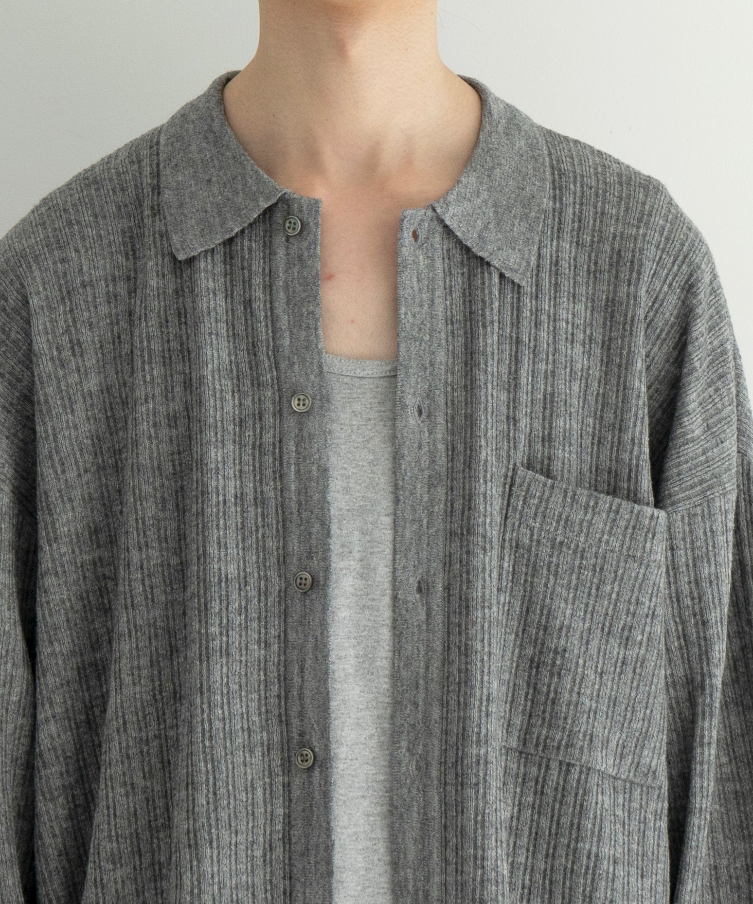 crepuscule Crepe knit shirt "GRAY"