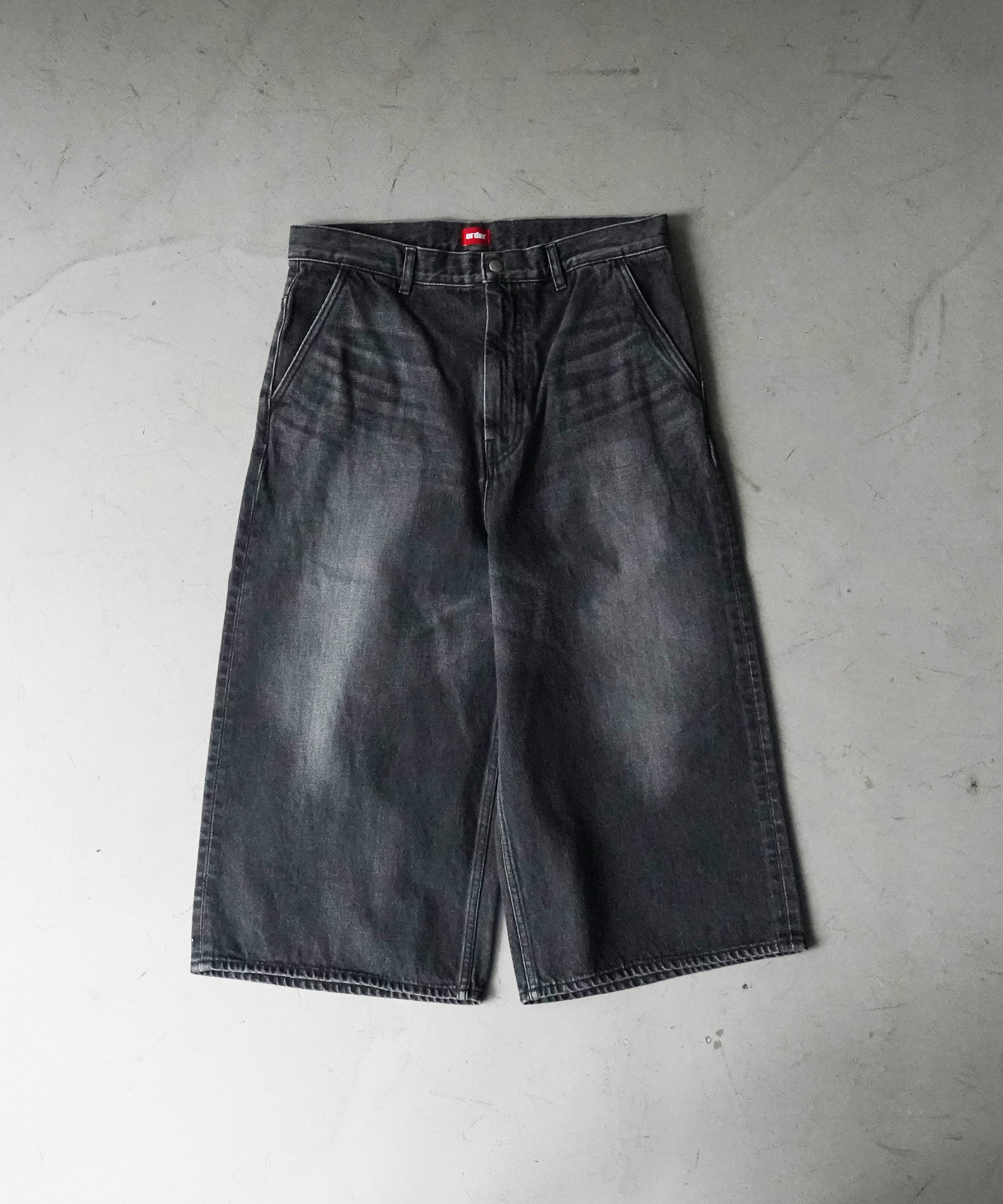 order Loose denim half pants used "BLACK"