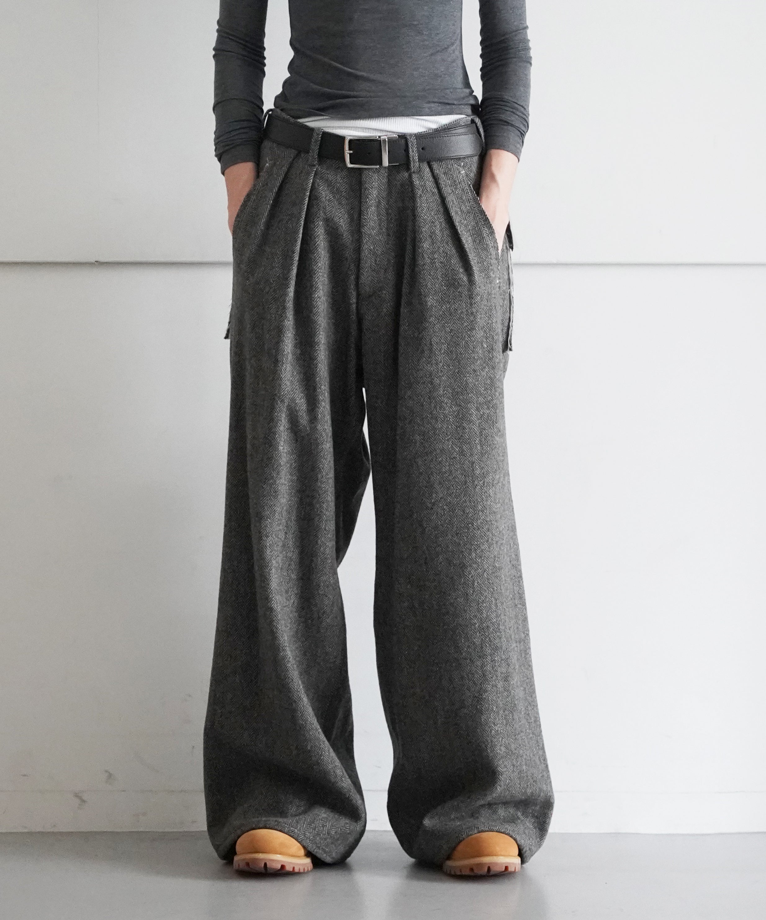 sulvam【サルバム】herring bone slash wide pants 