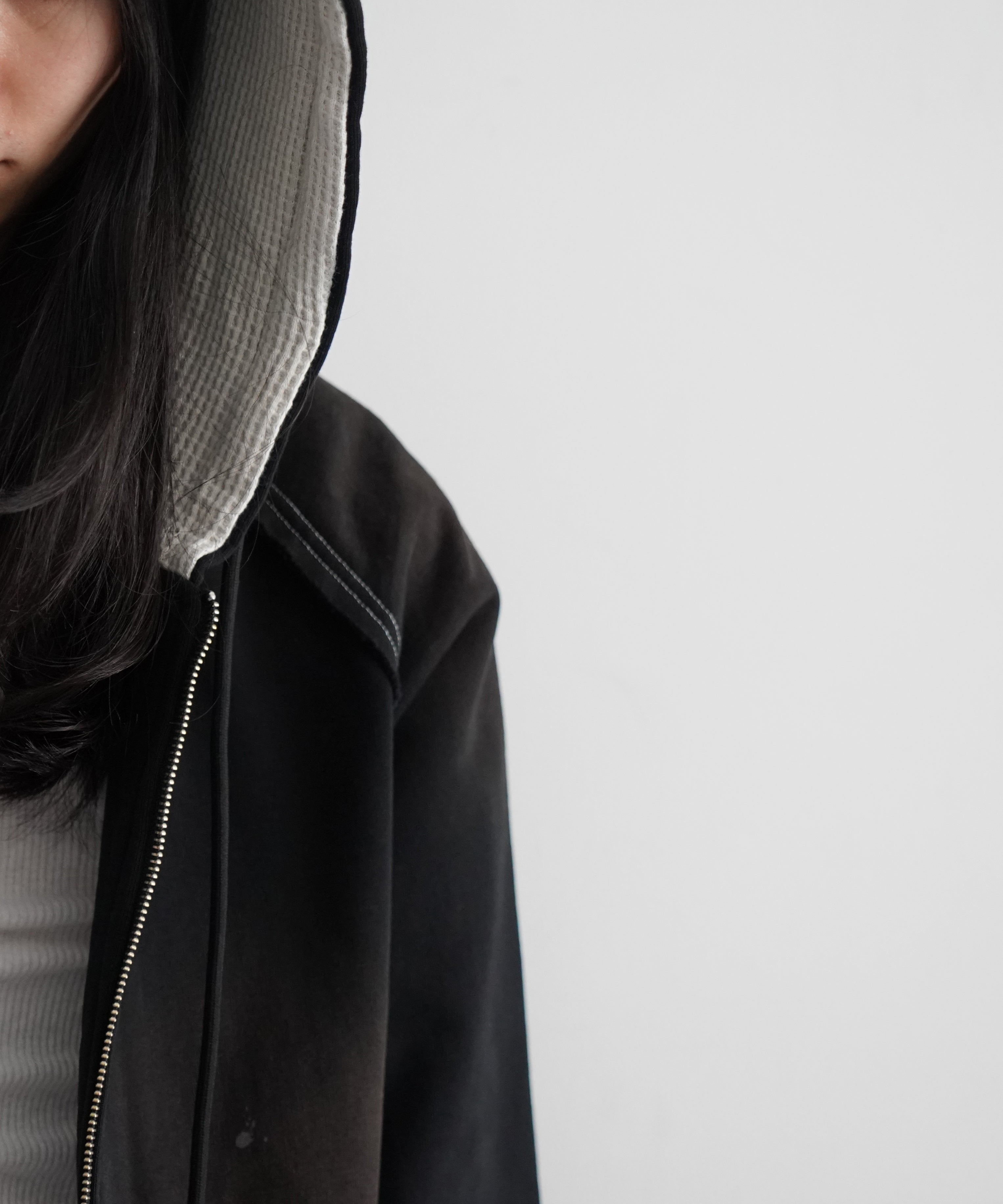 FAKE AS FLOWERS Aged zip up hoodie "BLACK"