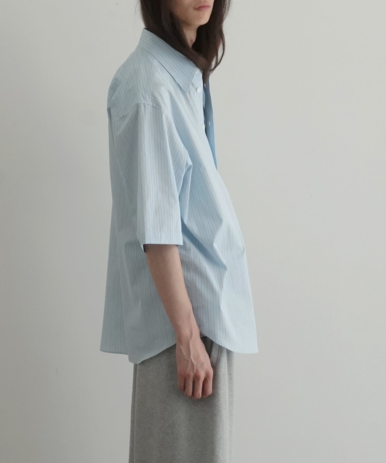 AURALEE Suvin high count cloth stripe half sleeved shirt "LIGHT BLUE STRIPE"