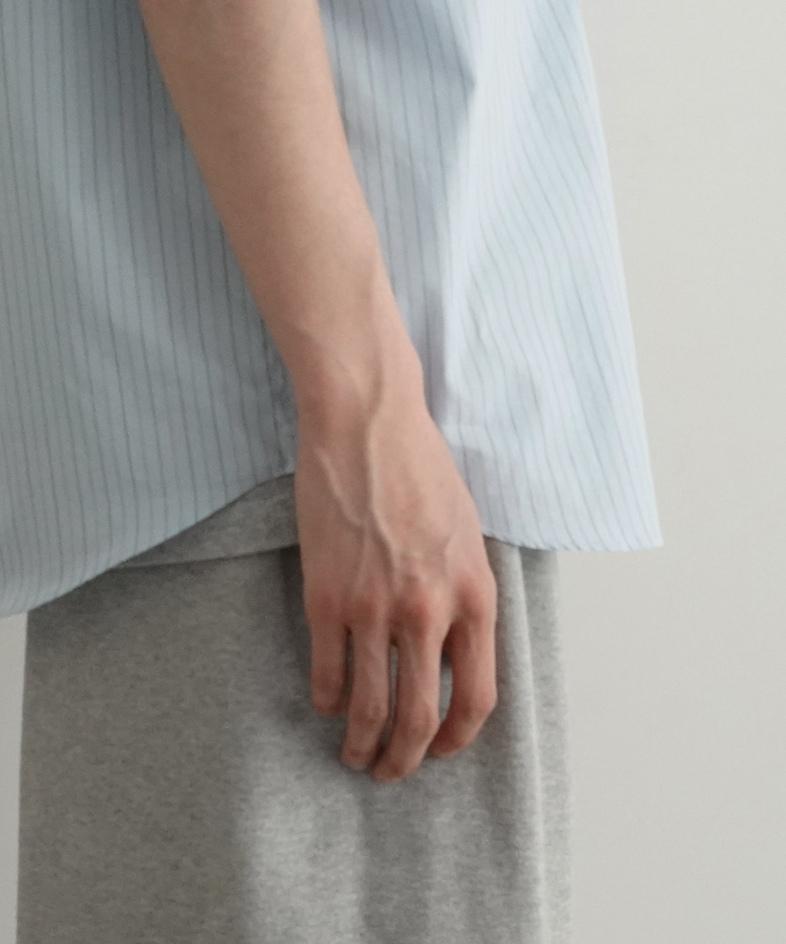 AURALEE Suvin high count cloth stripe half sleeved shirt "LIGHT BLUE STRIPE"