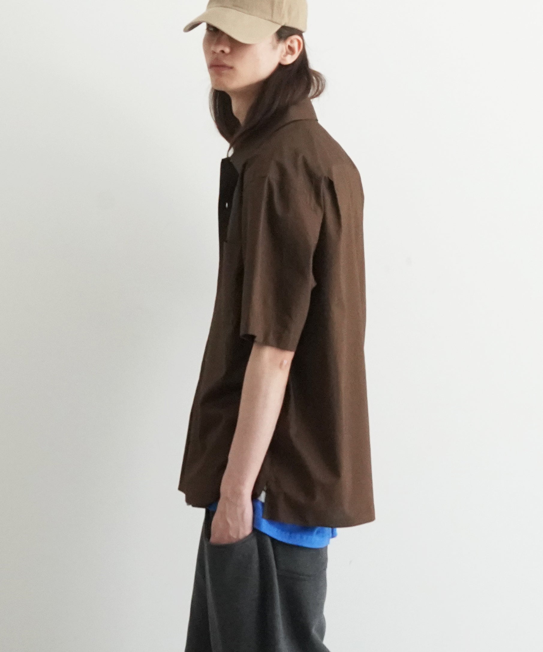 AURALEE Washed finx typewriter open collar half sleeved shirt "DARK BROWN"