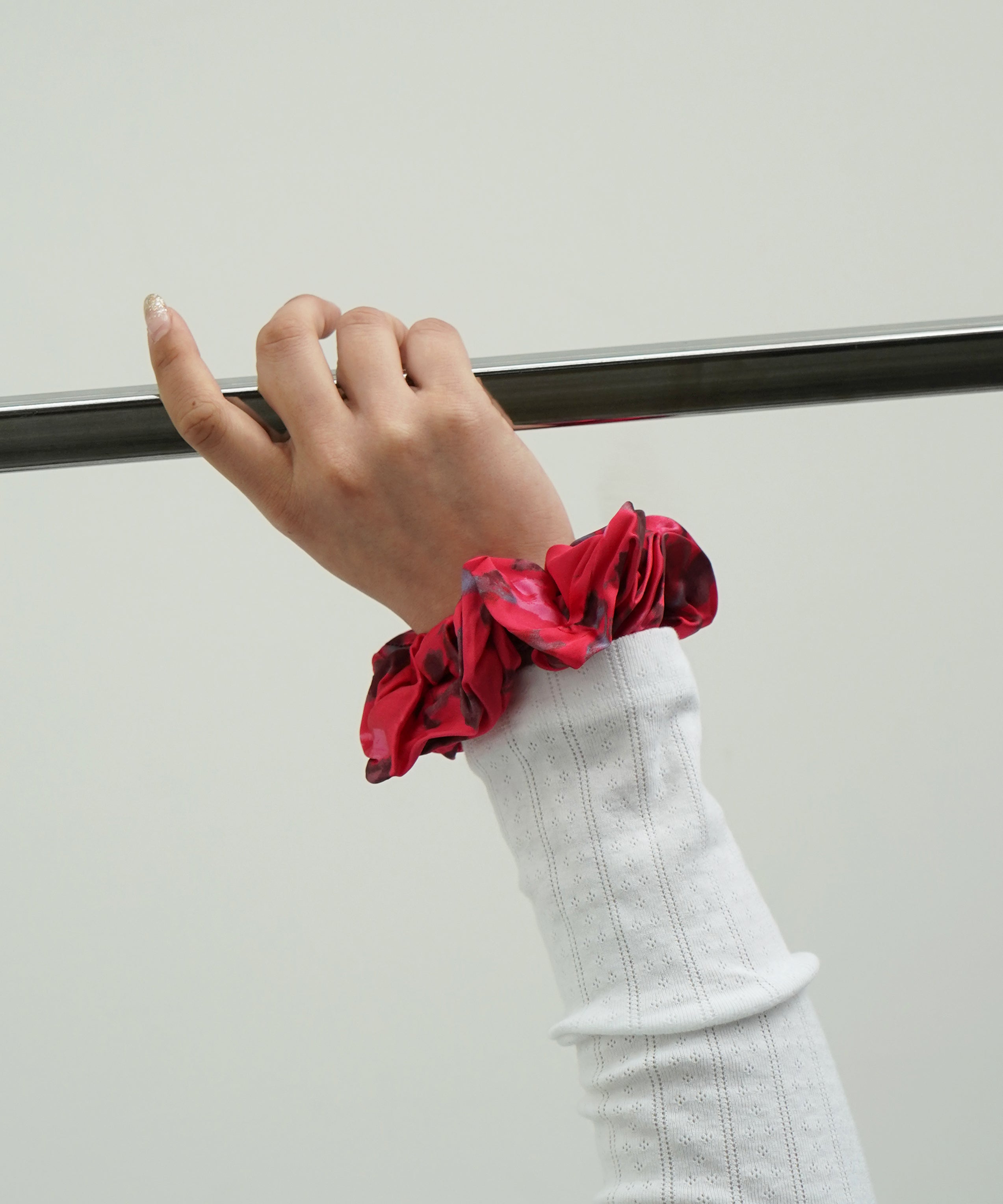 GANNI Stripe cotton scrunchie "BARBADOS CHERRY"