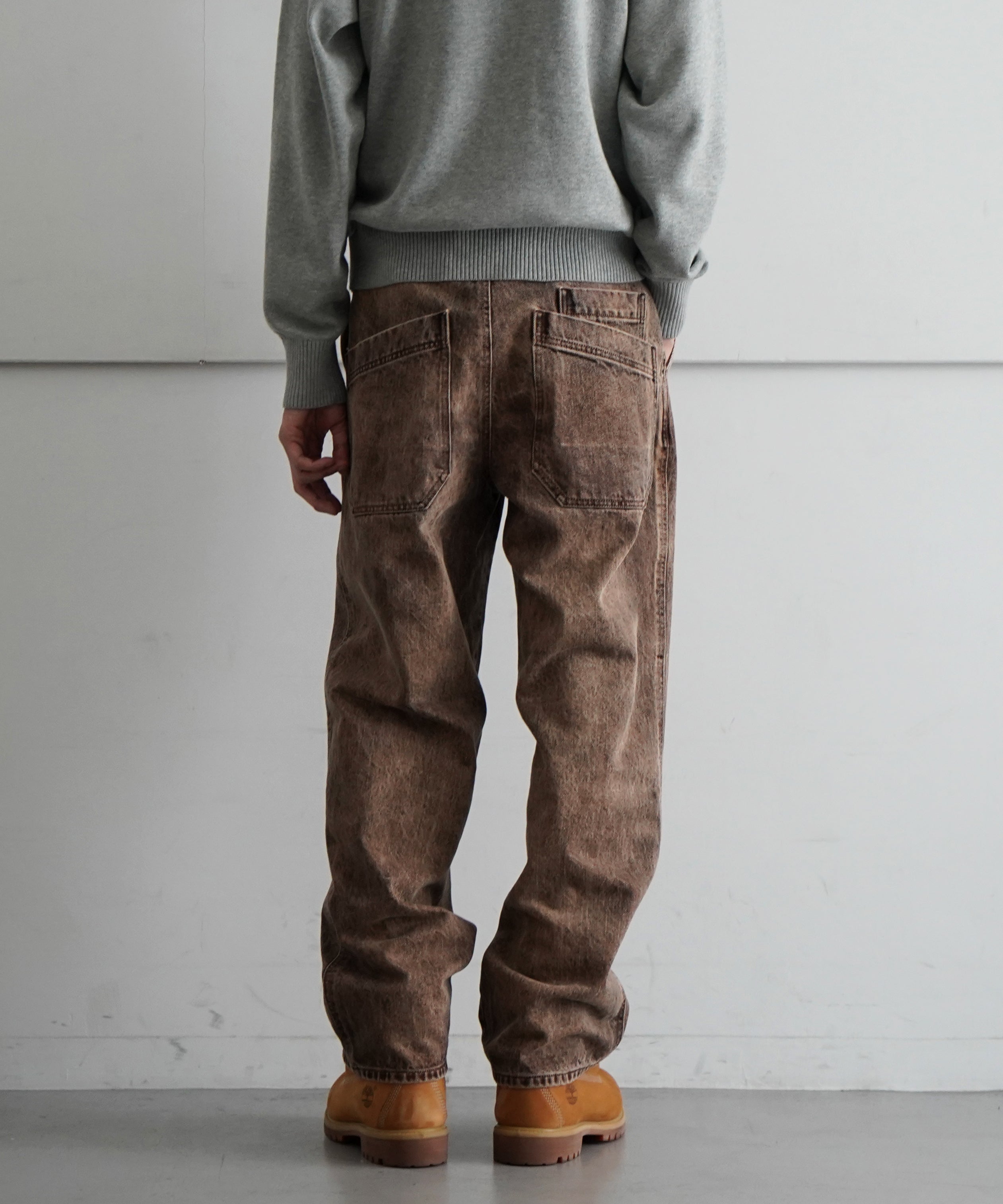 ISSUETHINGS Type 68-c-22 "be&br"