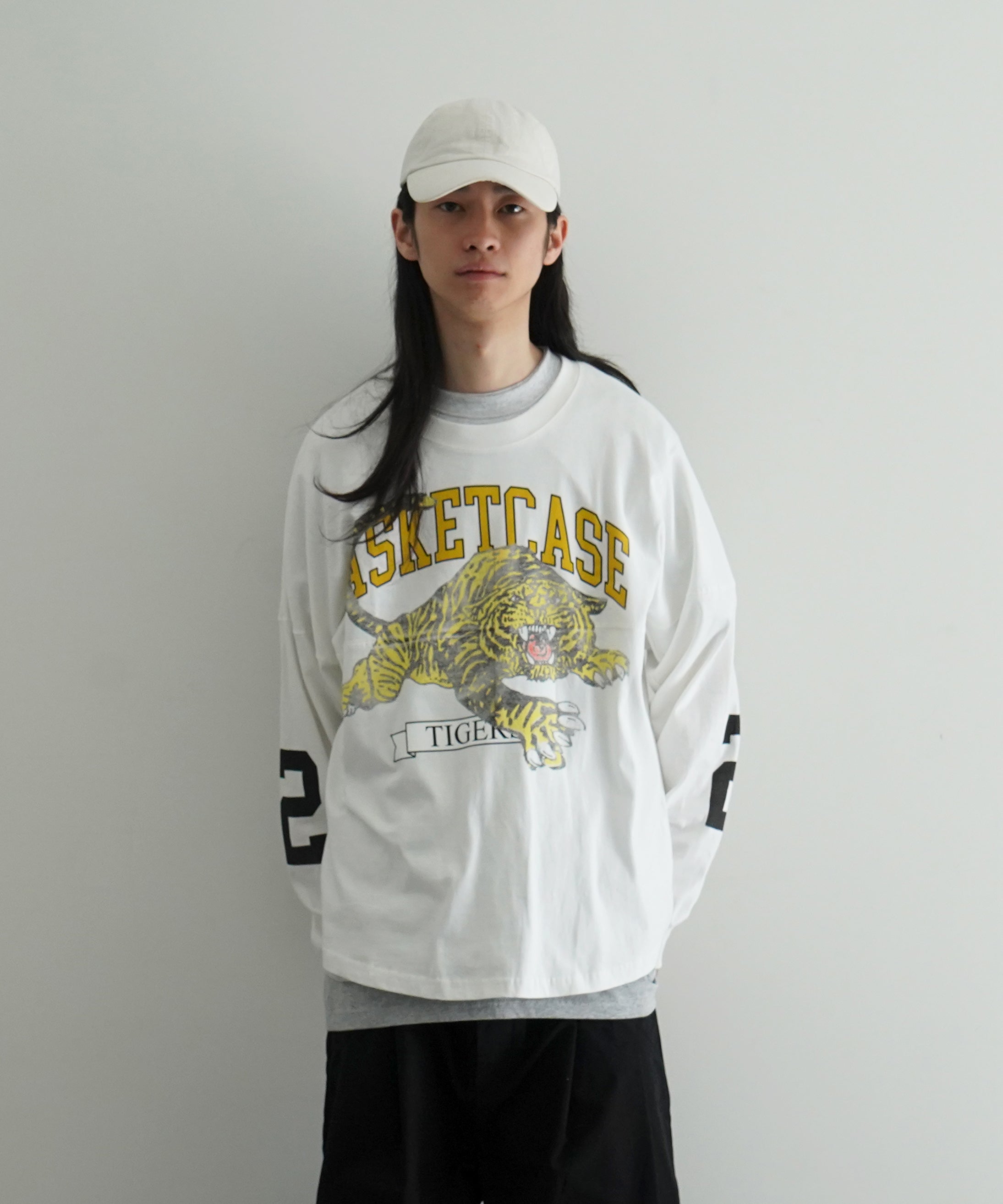 Basketcase バスケットケース トップス ロンT