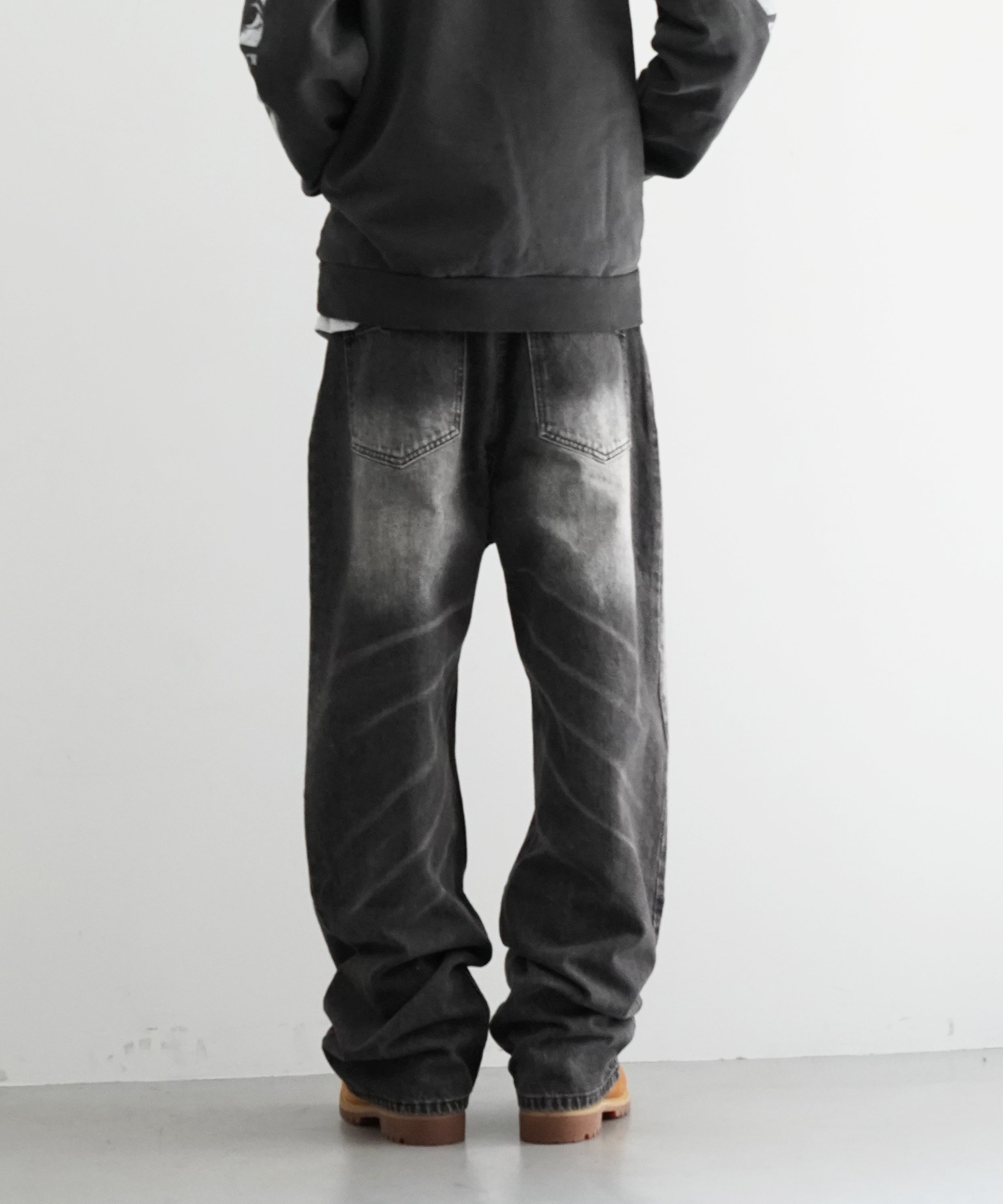 Basketcase Lax baggy denim, whisker wash "FADED BLACK"