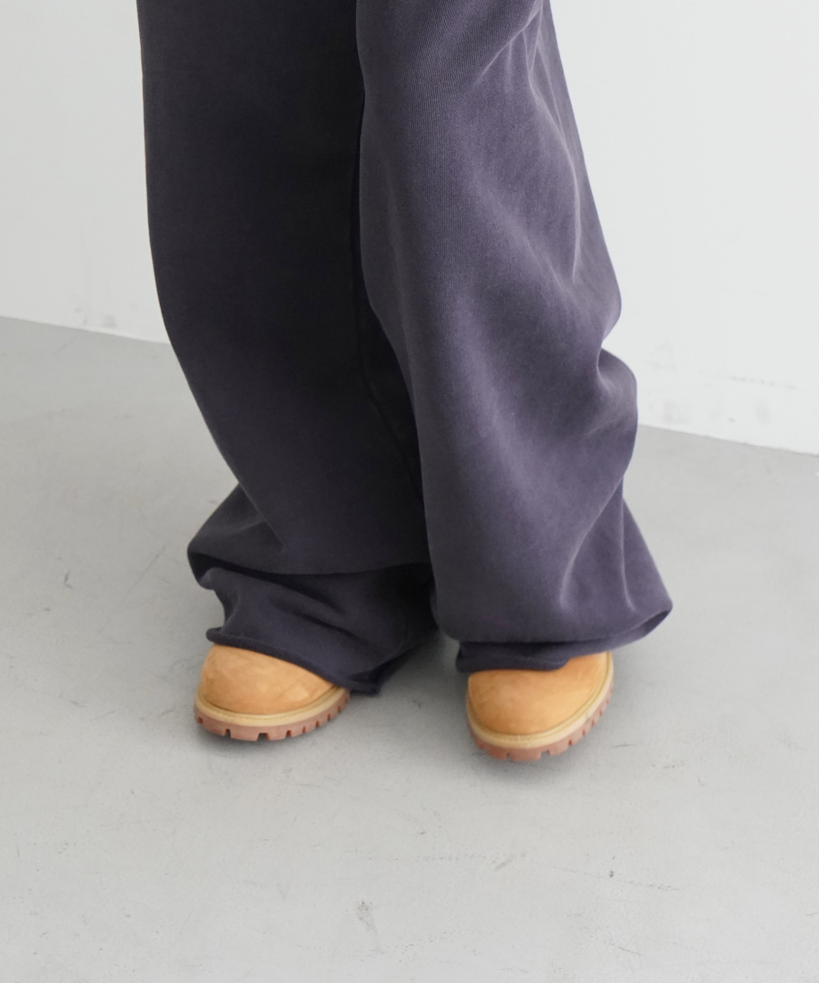 ENTIRE STUDIOS FULL SWEATPANT "INK"