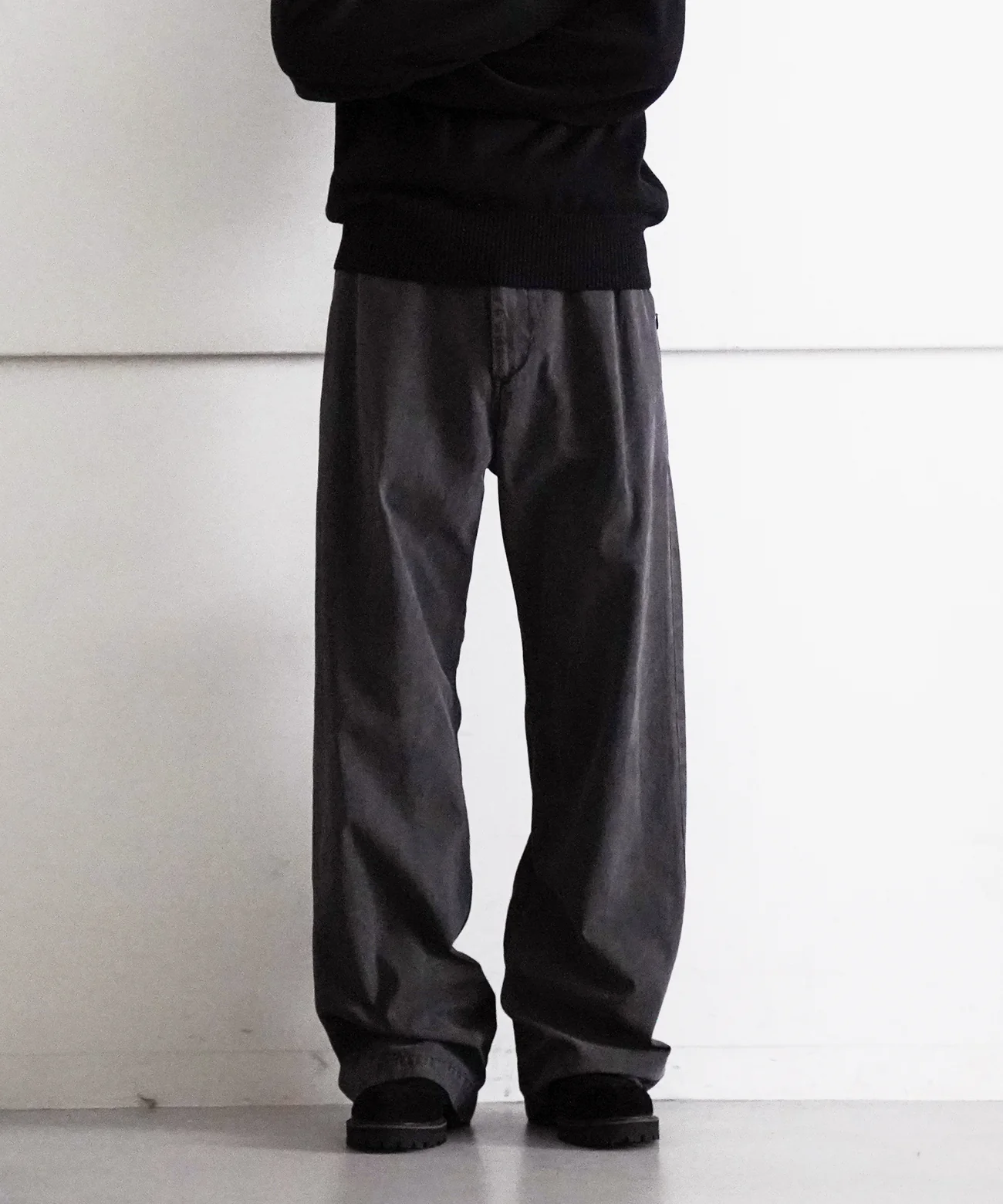 KAIKO The denim loose fit cotton gabardine "BLACK"