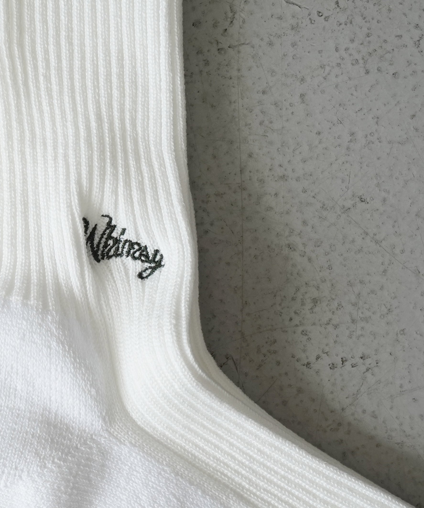 Whimsy Emjay socks "WHITE"