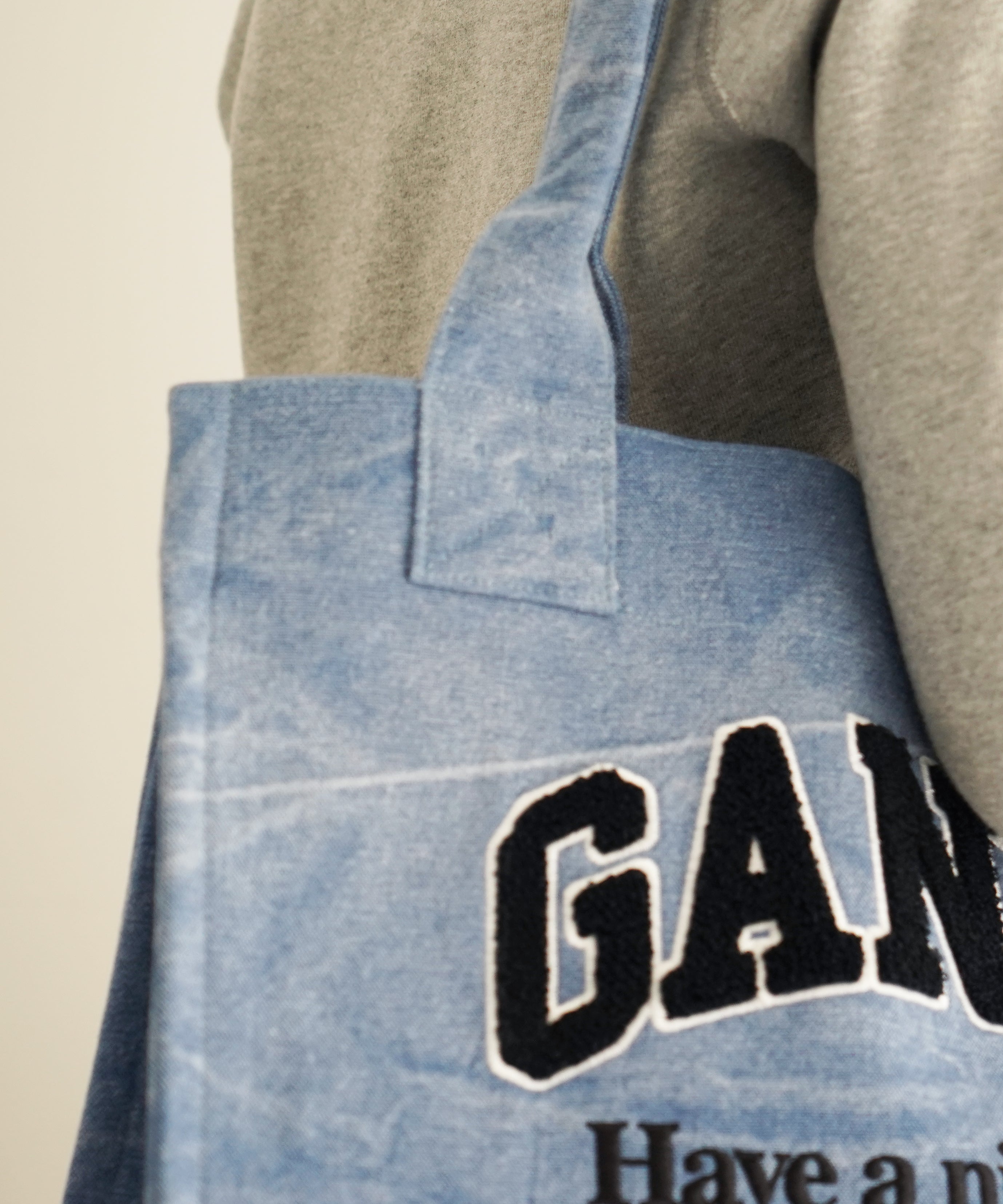 GANNI Large easy shopper "LIGHT BLUE VINTAGE"