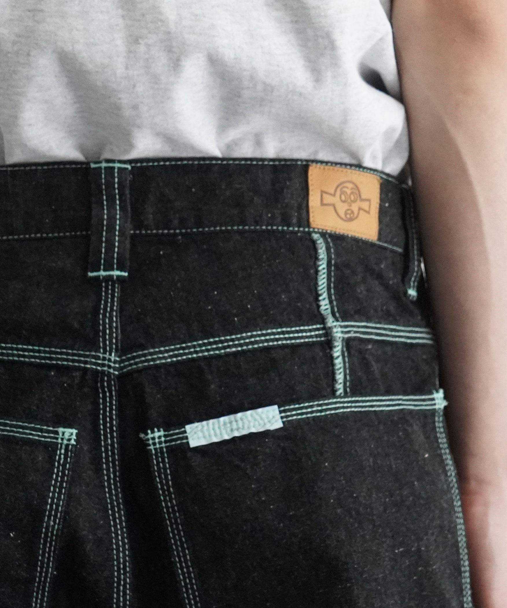 gourmet jeans Lock stitch "BLACK"