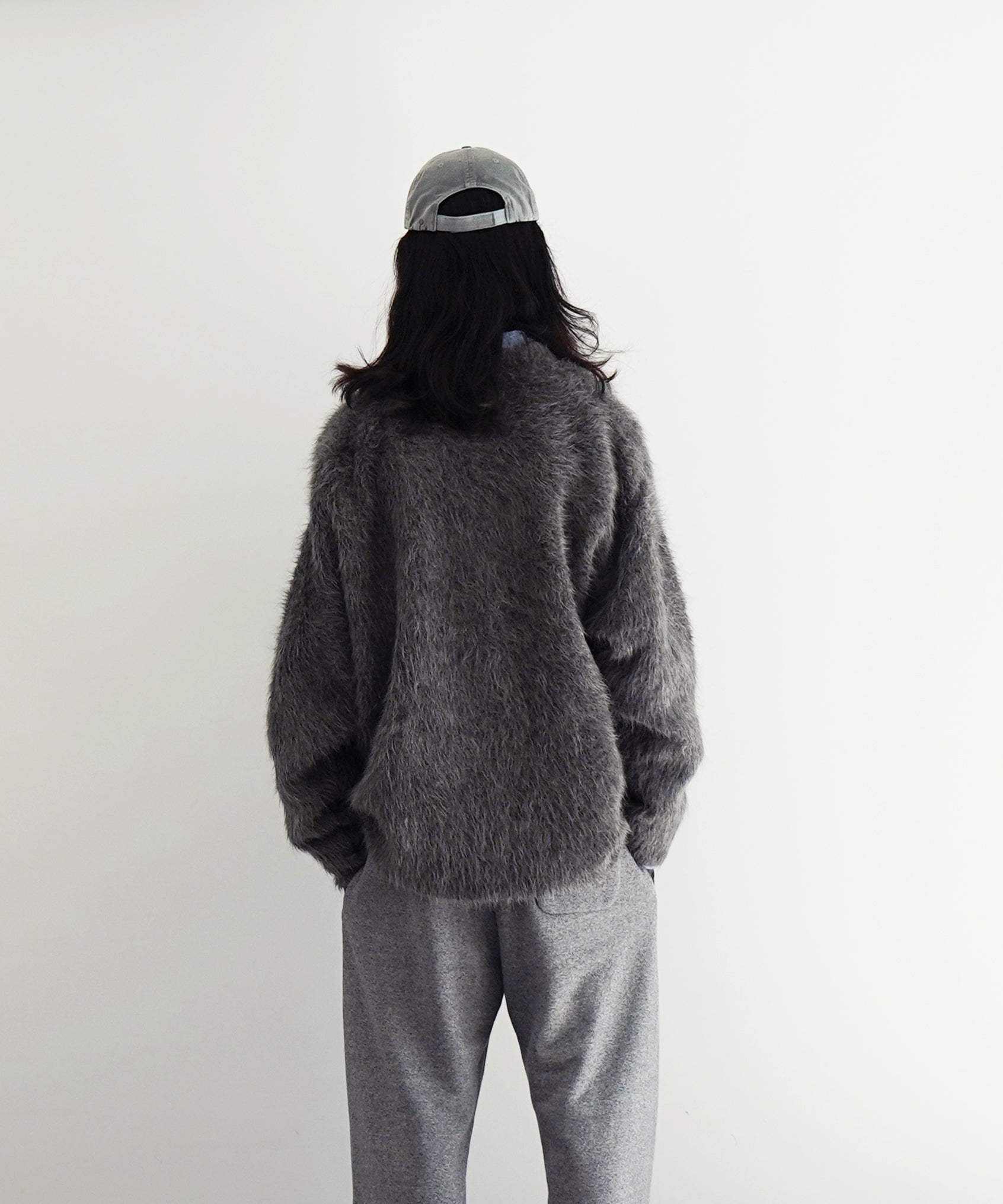 The Inoue Brothers Suri alpaca cardigan "GREY"