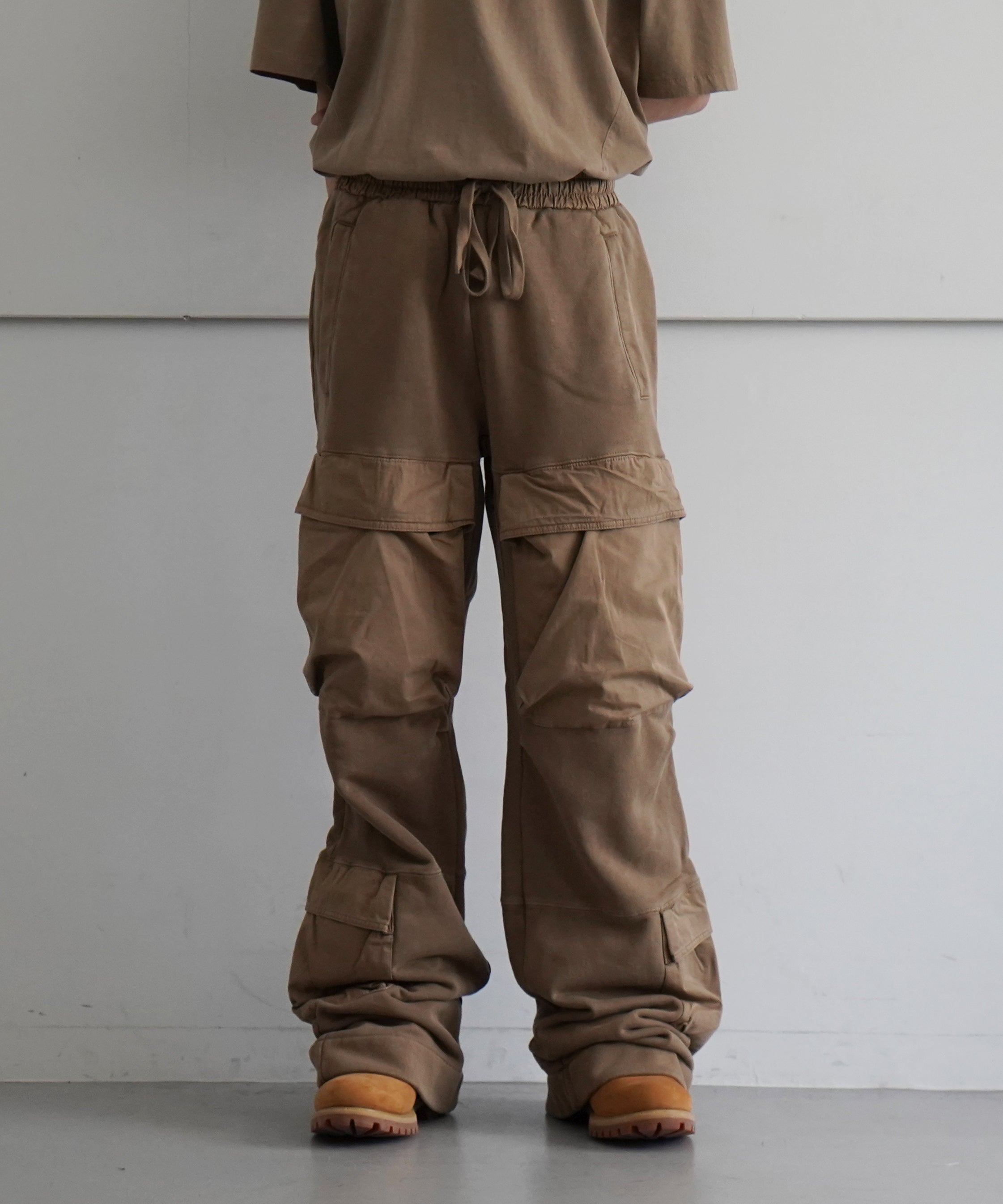 ENTIRE STUDIOS Utility sweats "MILITARY"