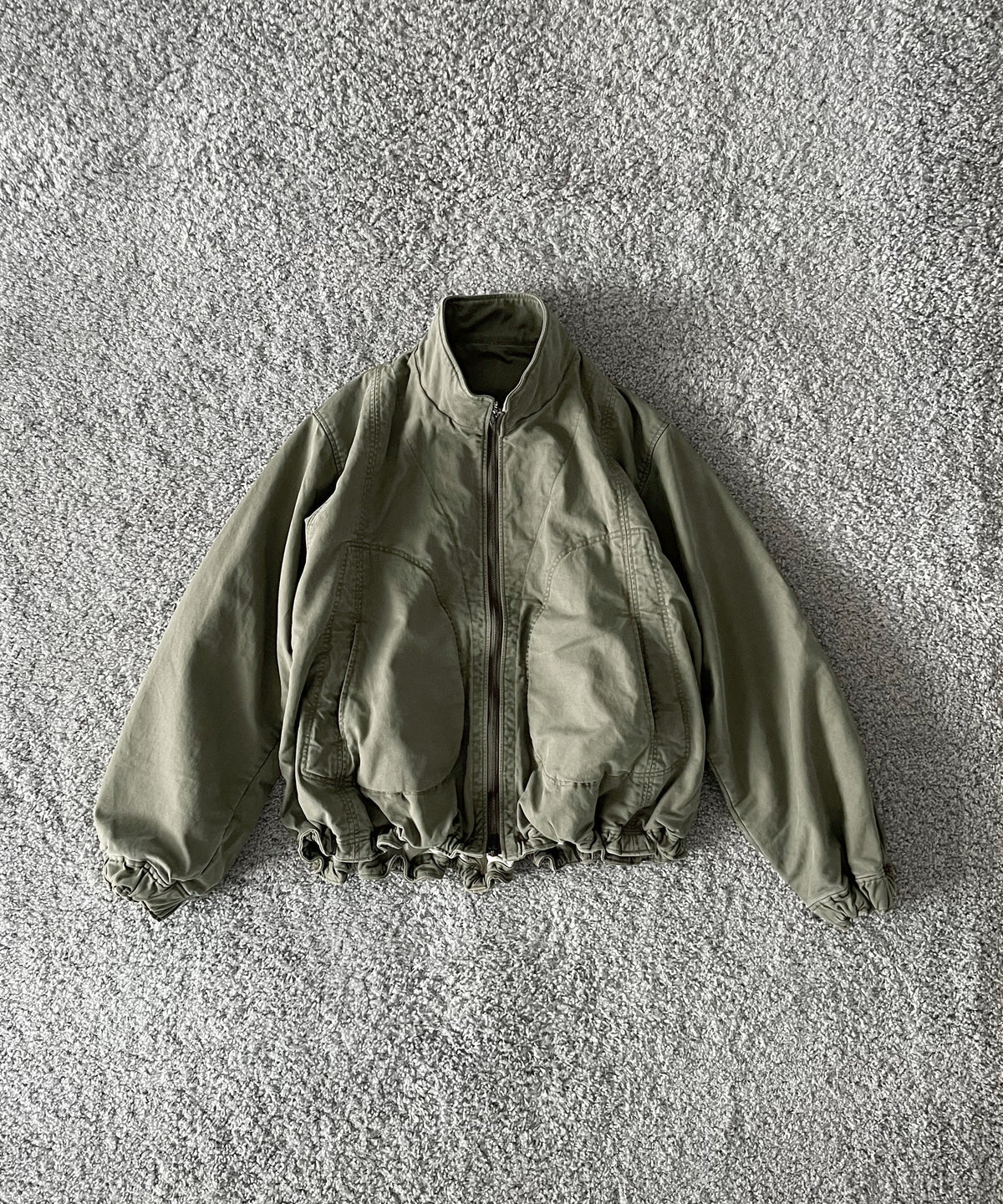 ISSUETHINGS 26b/122-c/c-01 "OLIVE GREEN"