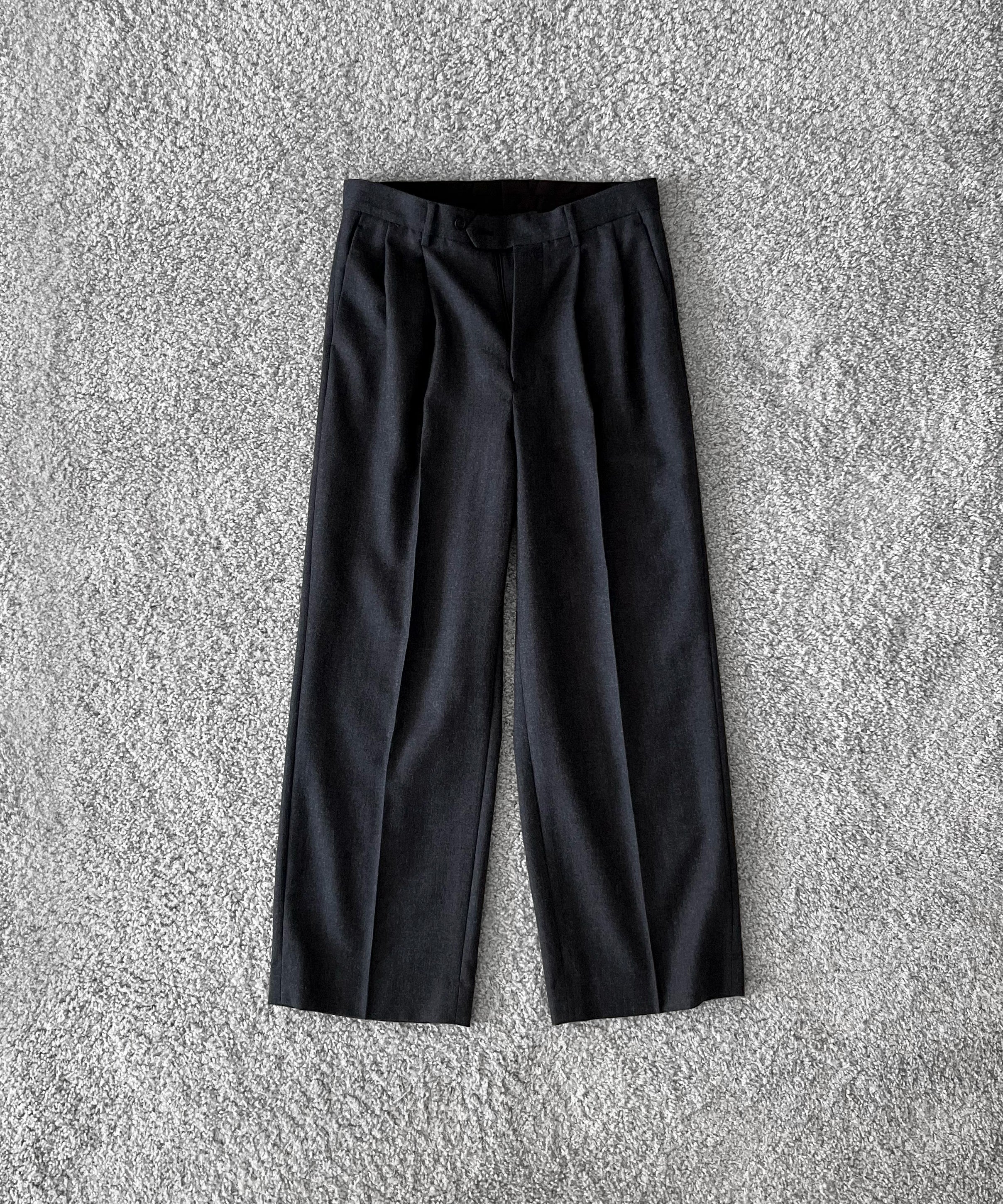 URU【ウル】Wool saxony - 2 tuck pants 