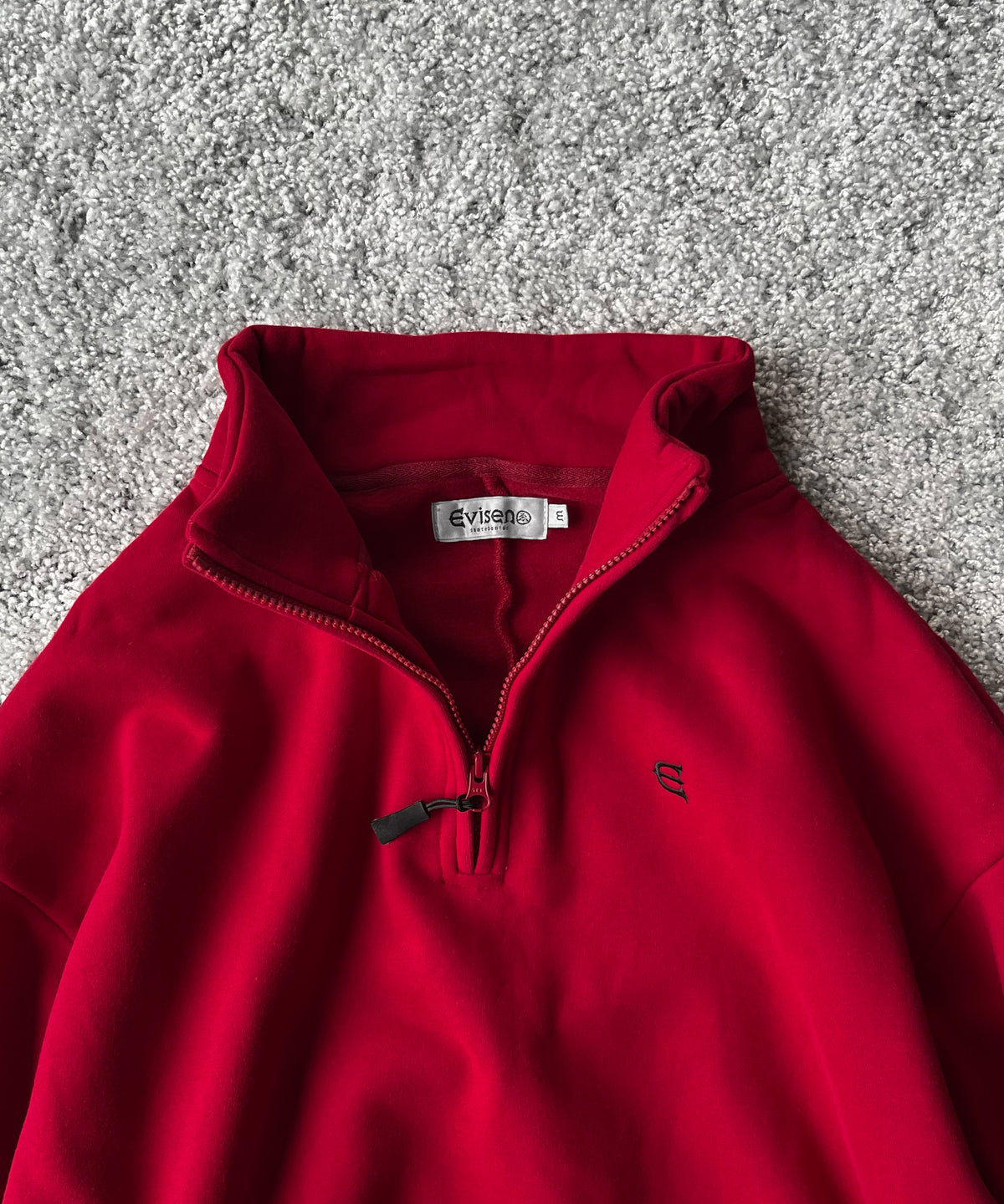 Evisen Skateboardsゑ Logo half zip sweat "RED"