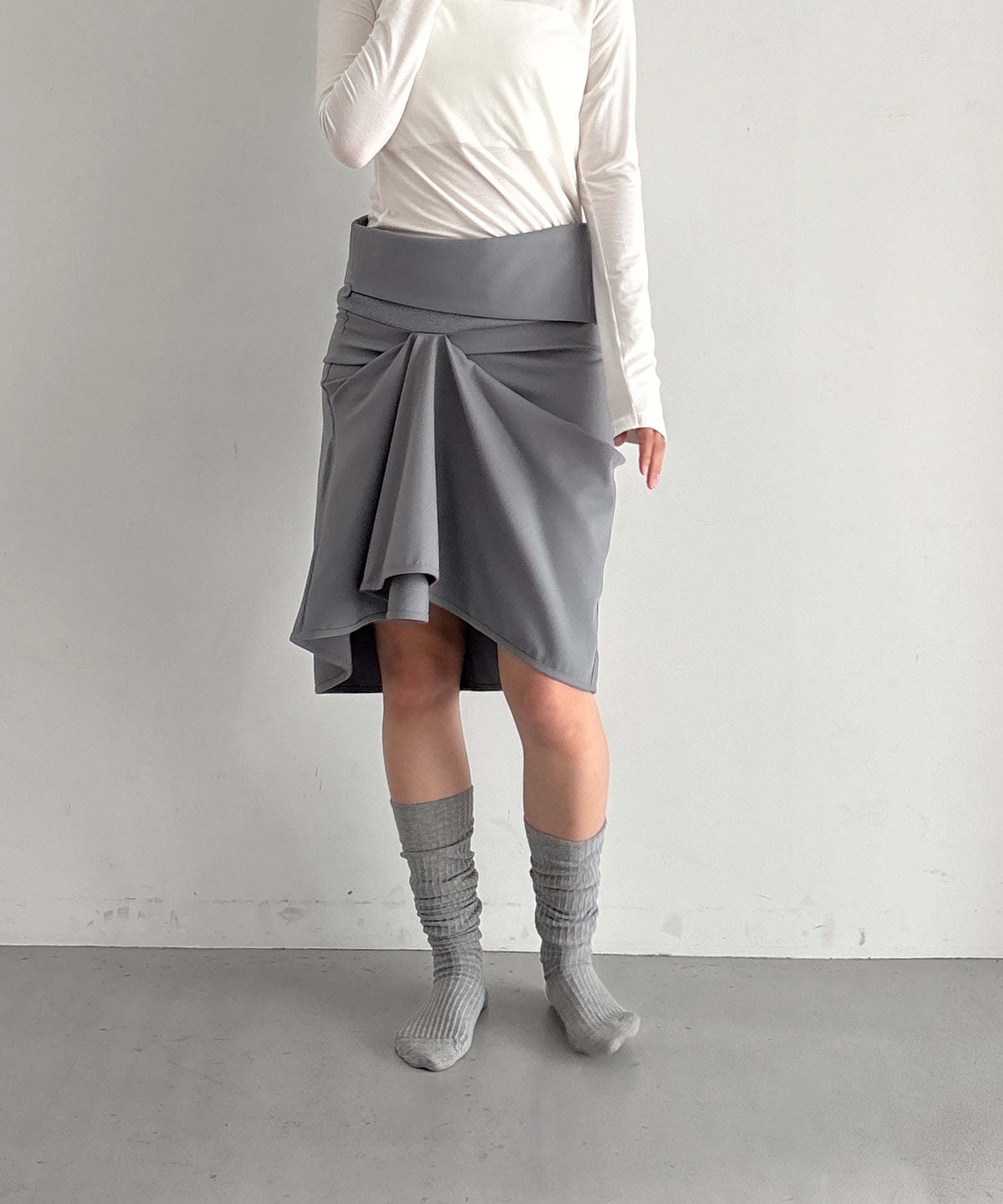 ULIKASANCTUS Brace unbalance skirt "SOFT MINT"
