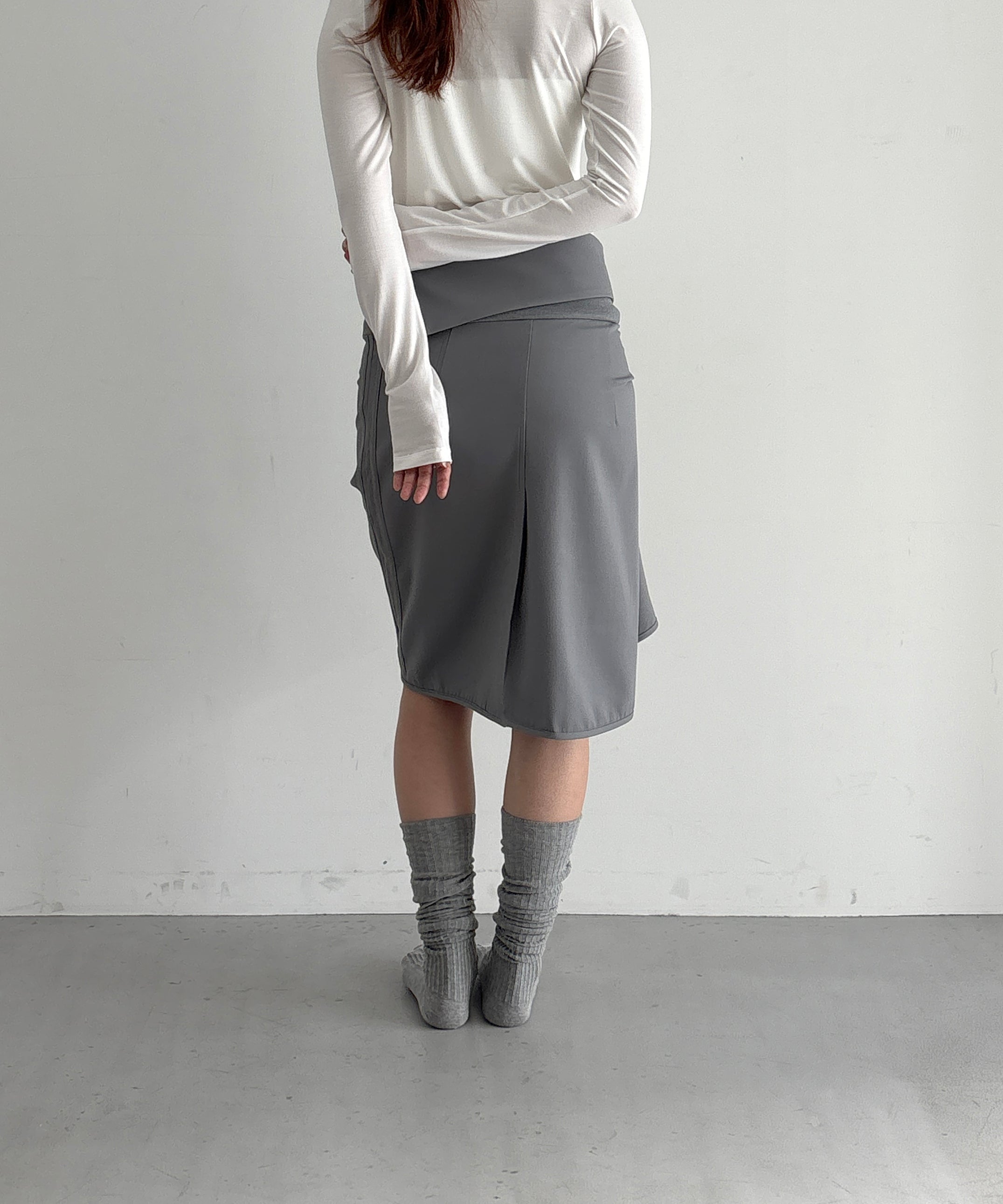 ULIKASANCTUS Brace unbalance skirt "SOFT MINT"