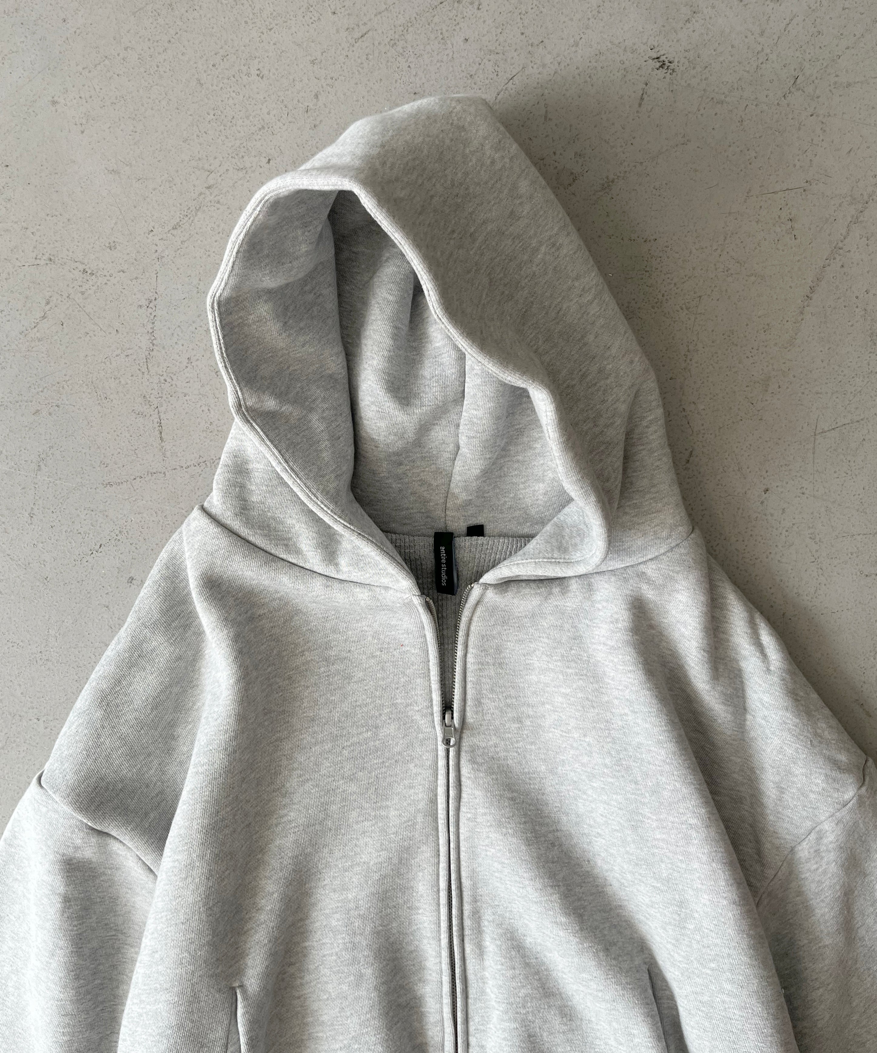 ENTIRE STUDIOS Thermal hood "SILVER"