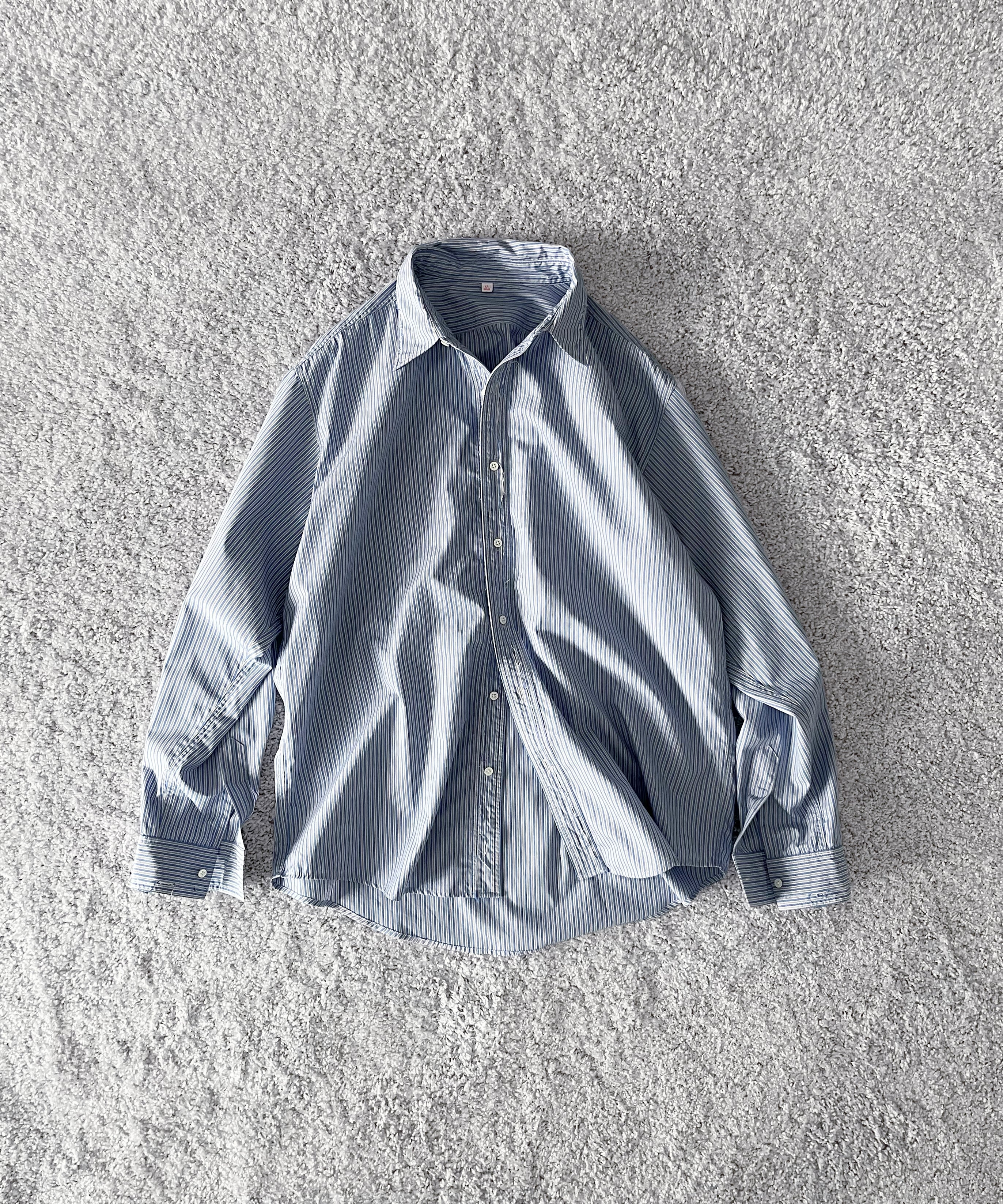 ISSUETHINGS 26a/59b-c-01 "LIGHT BLUE"