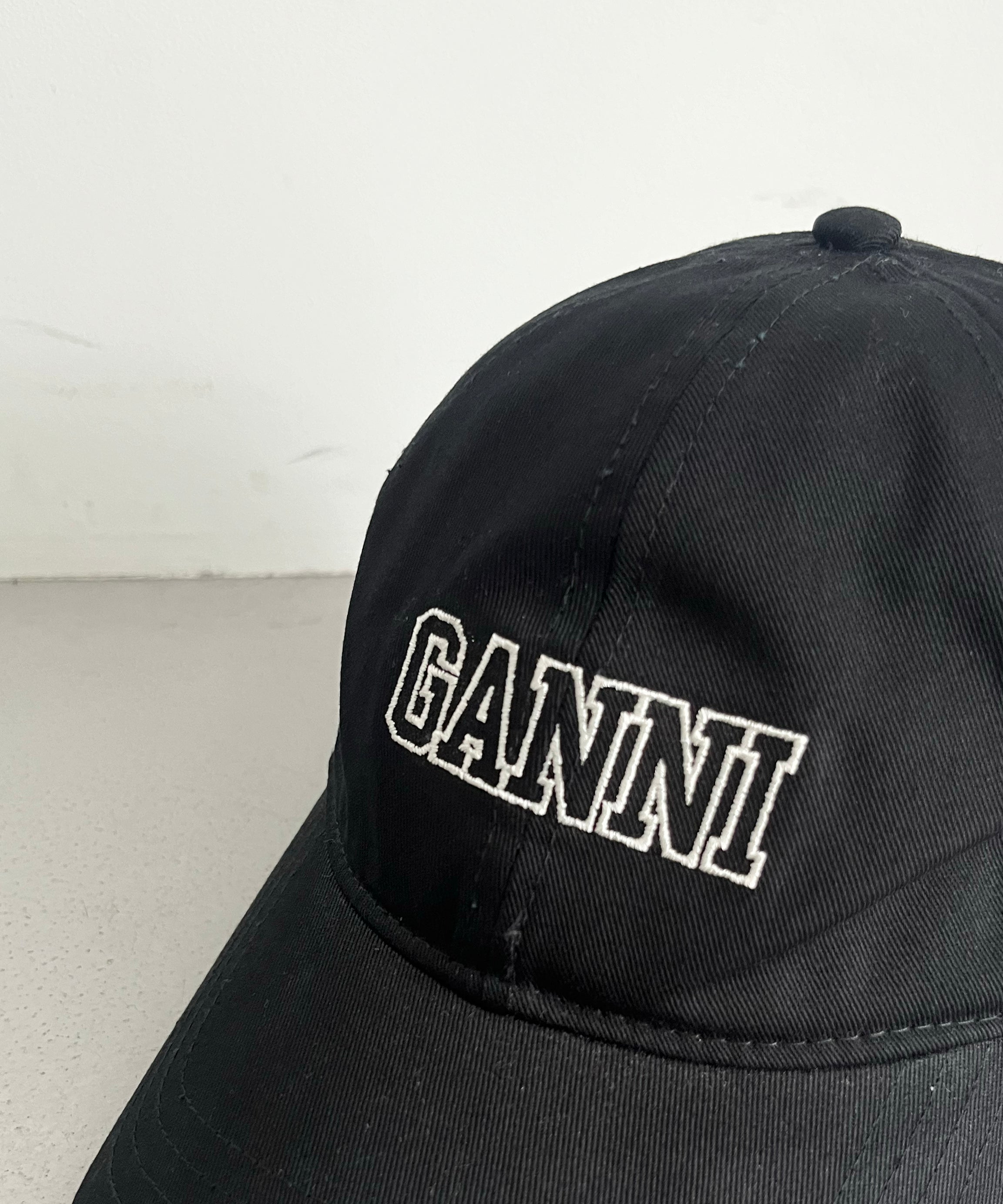 GANNI Cap hat "BLACK"