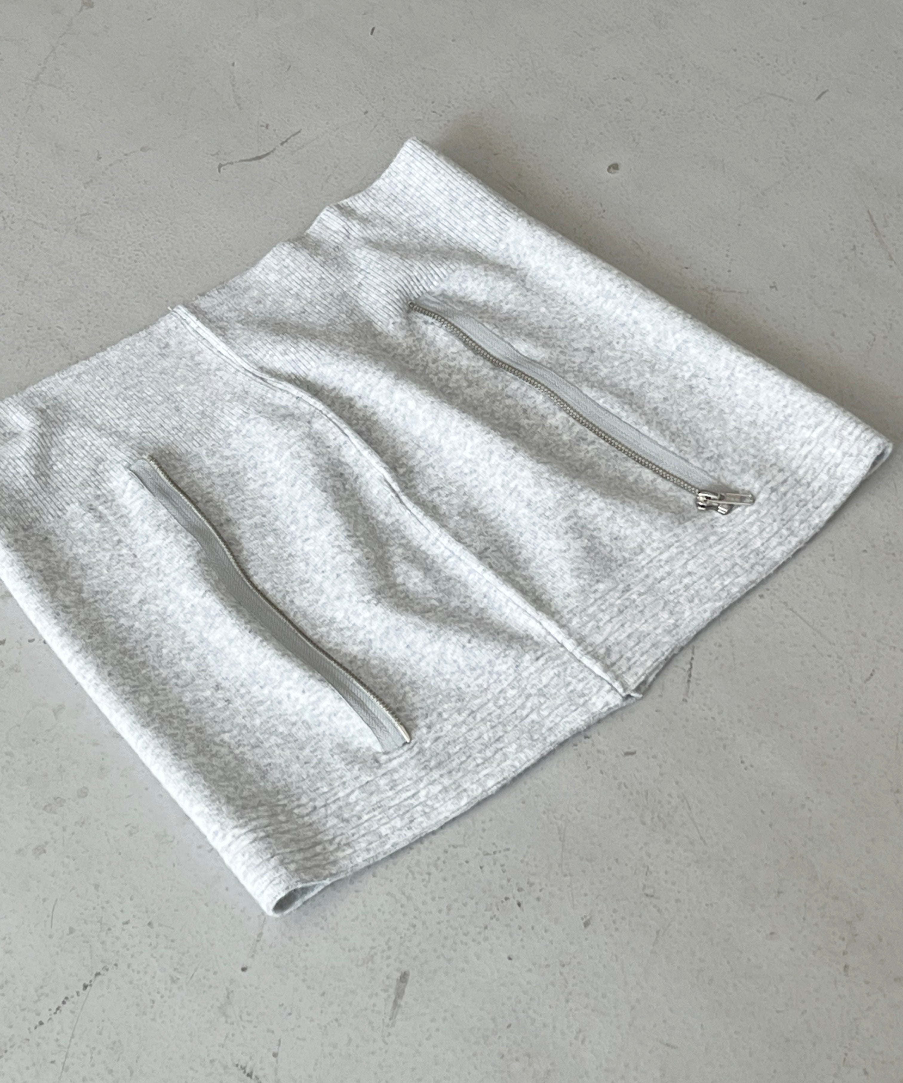ULIKASANCTUS Zip knit tube top "LIGHT GREY"