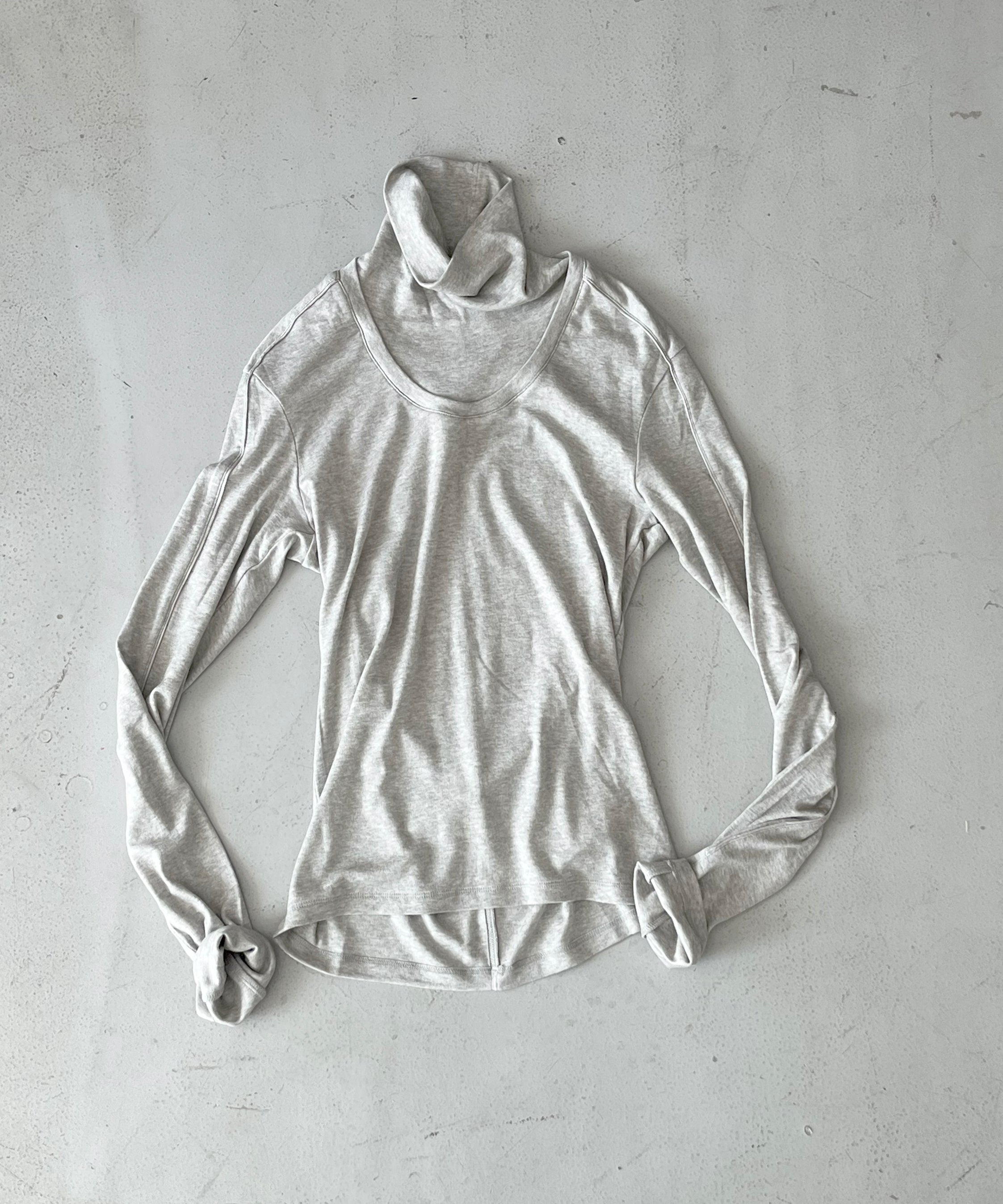 ULIKASANCTUS Posture turtle neck t "GREY"