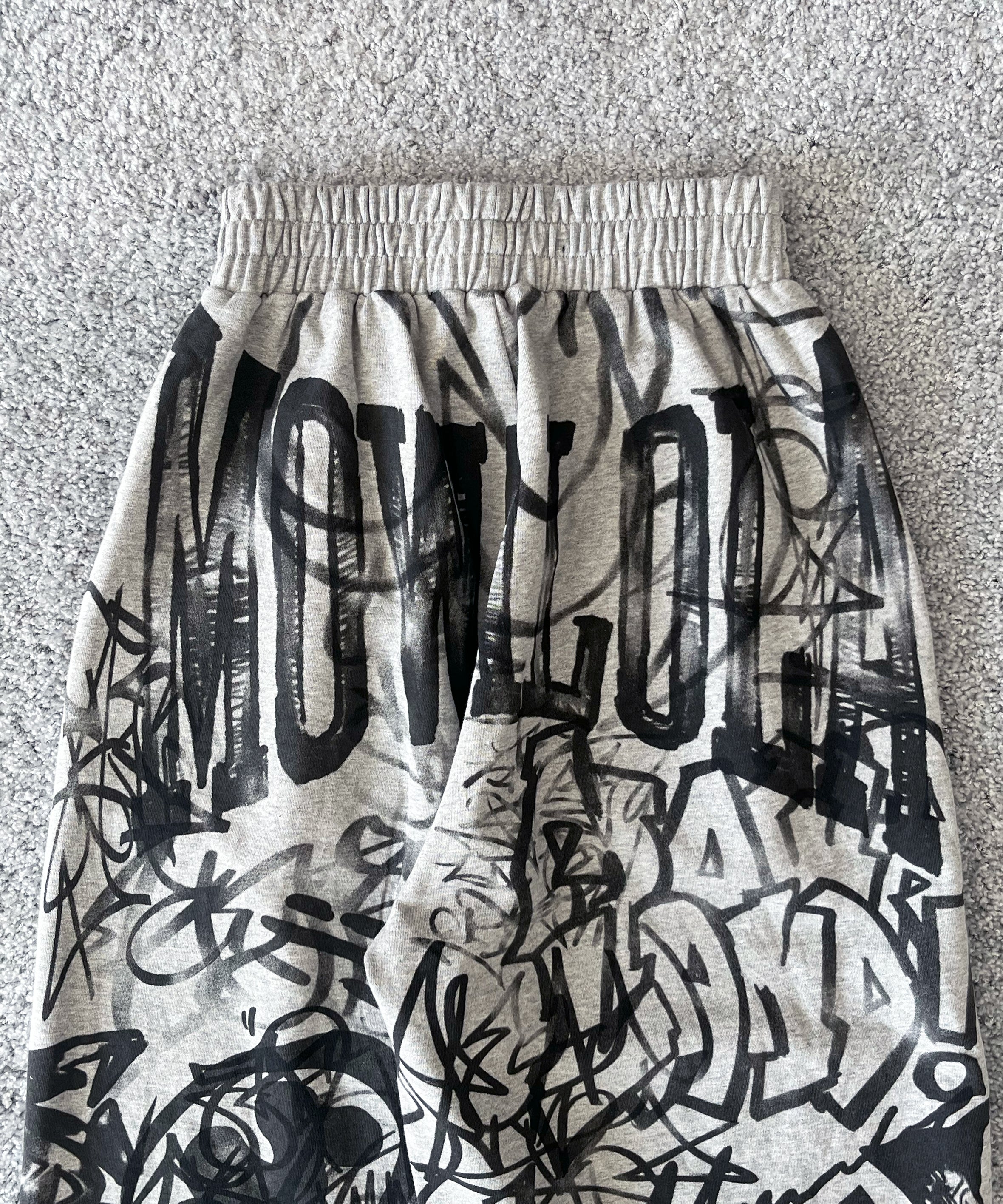 MOWALOLA Grafitti track pant "GREY"