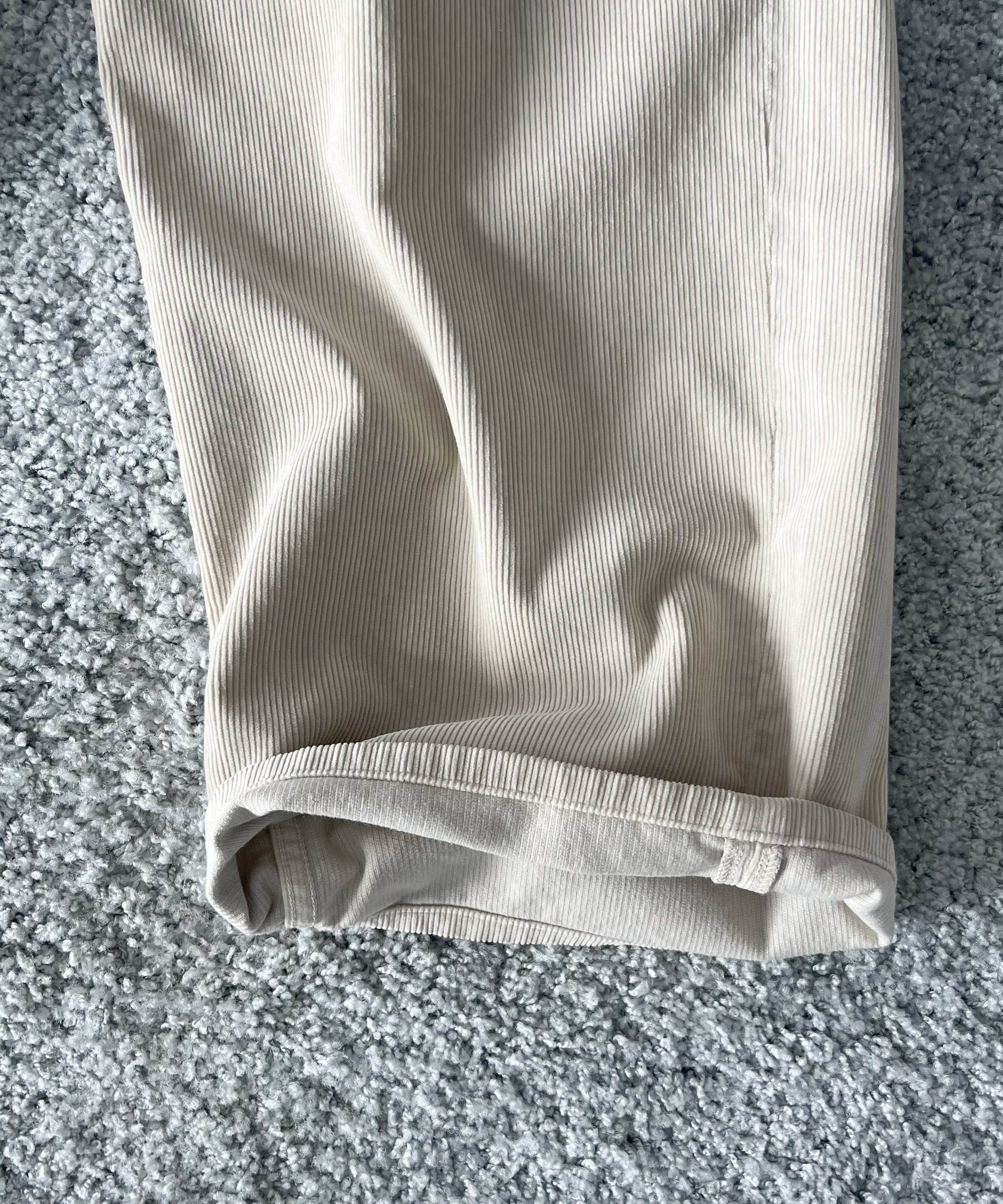 AURALEE Garment-dyed finx corduroy 5p wide pants "WHITE KHAKI"