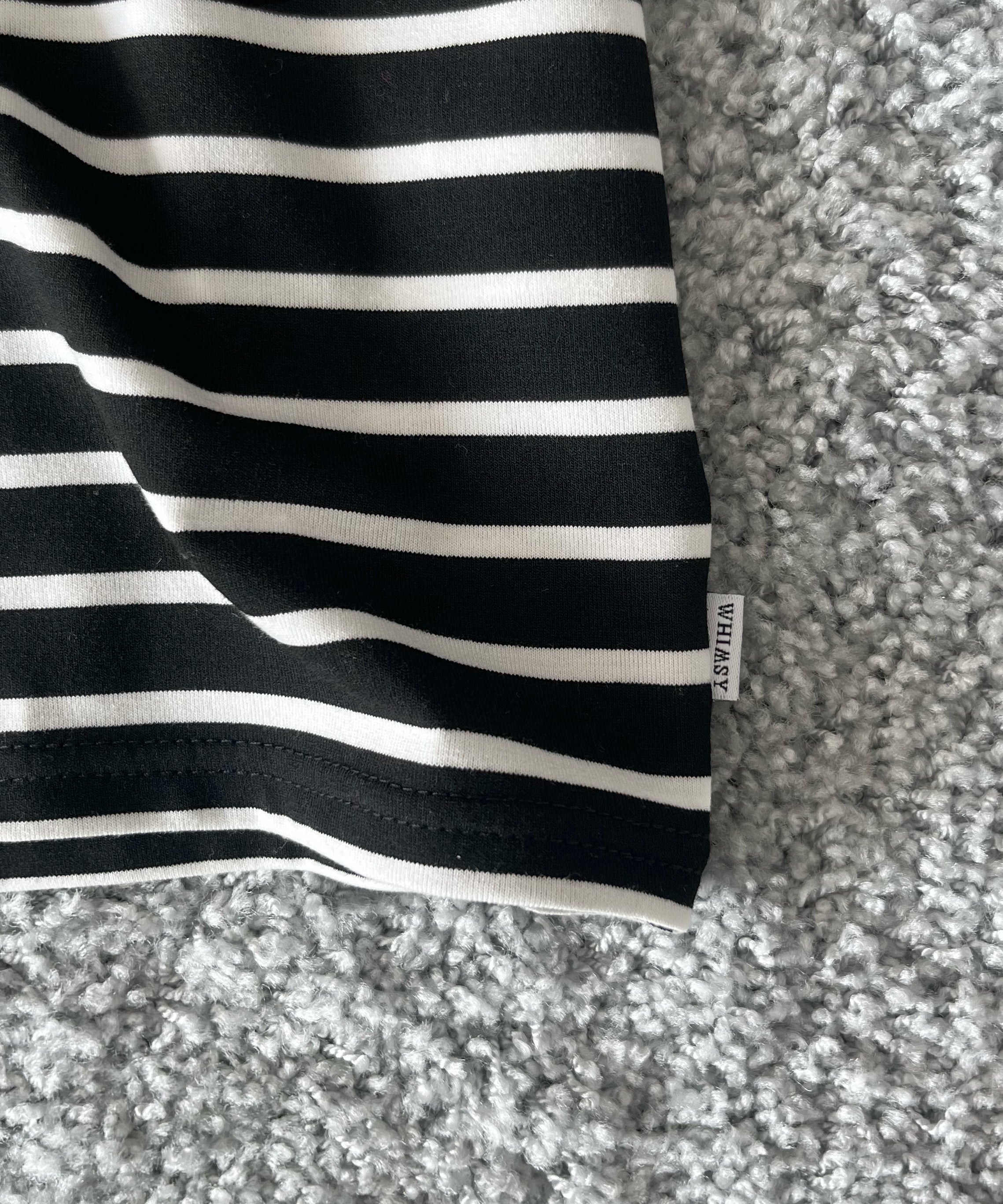WHIMSY Rayon border tee "BLACK"