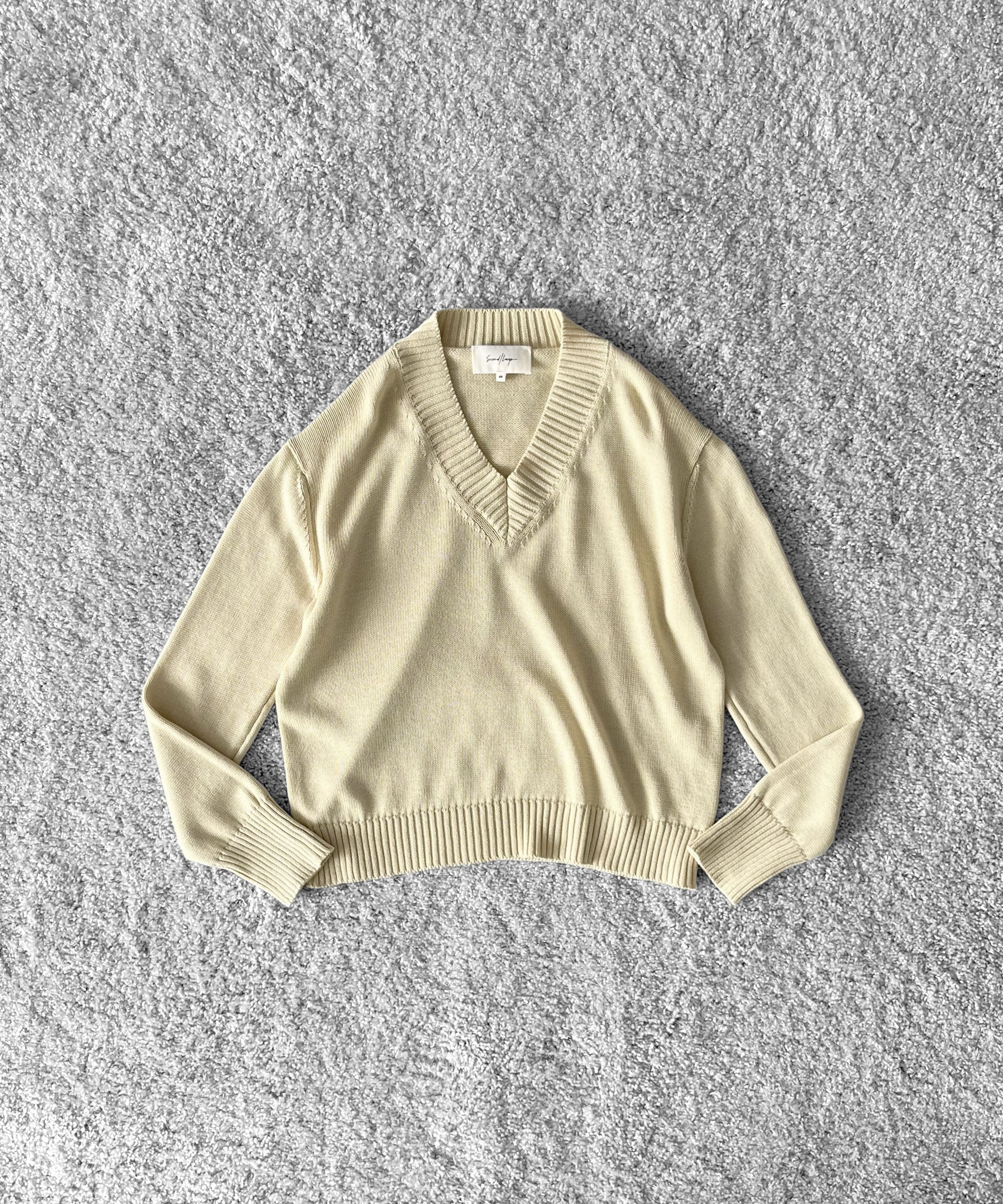 SECOND/LAYER Vexed v-neck "PALE YELLOW"