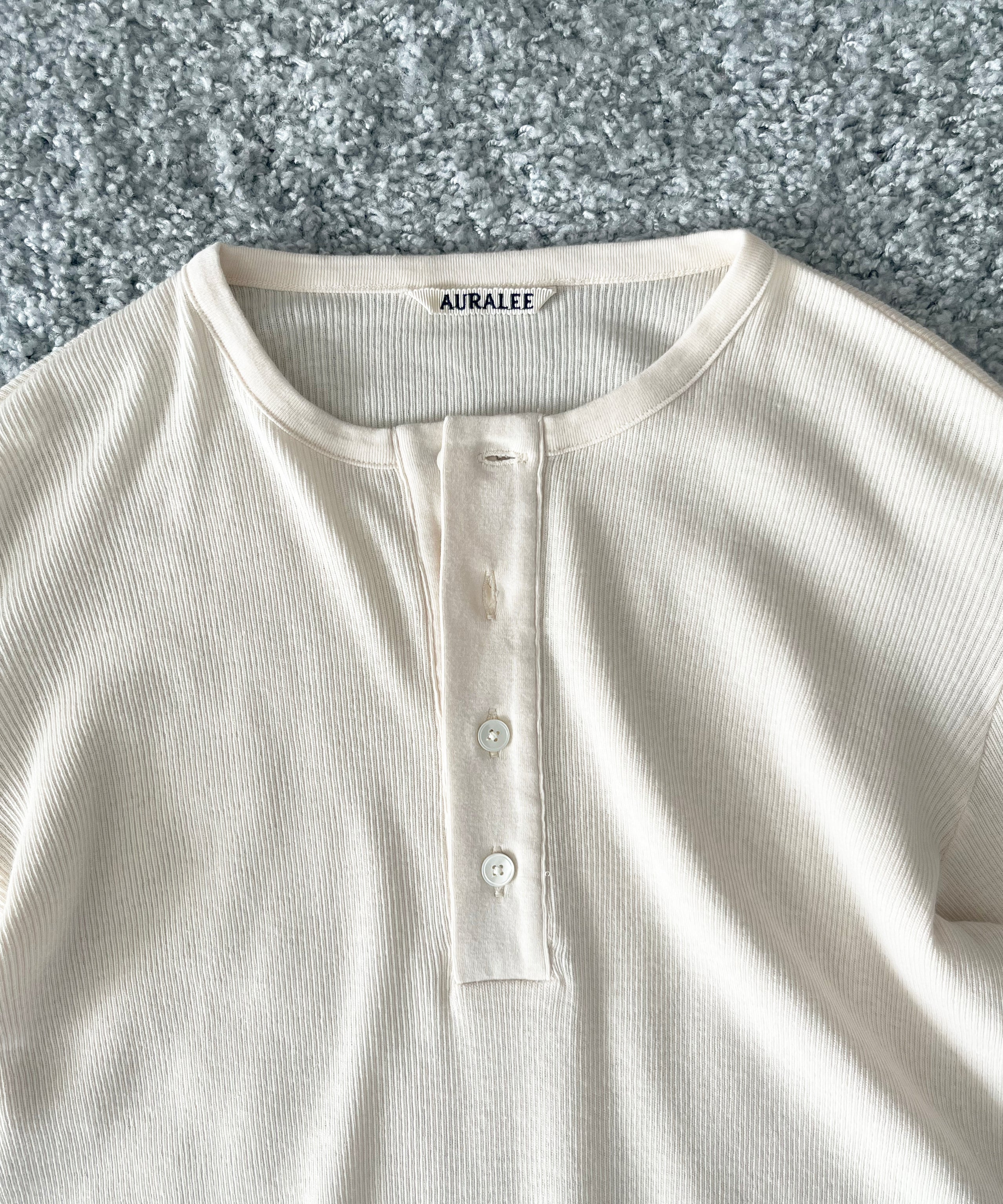 AURALEE Organic soft rib henley neck p/o "IVORY"