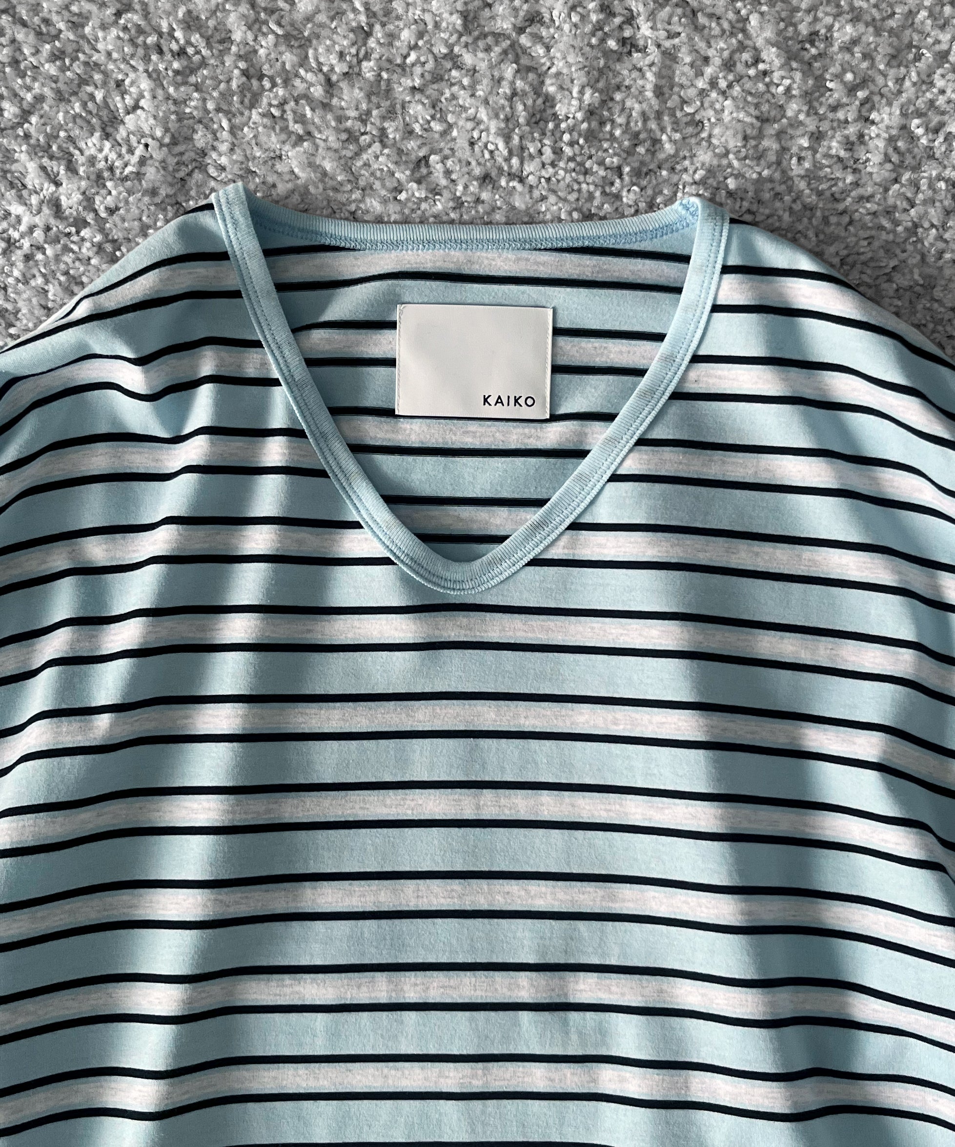KAIKO V neck border l/s t-shirt “SAX”