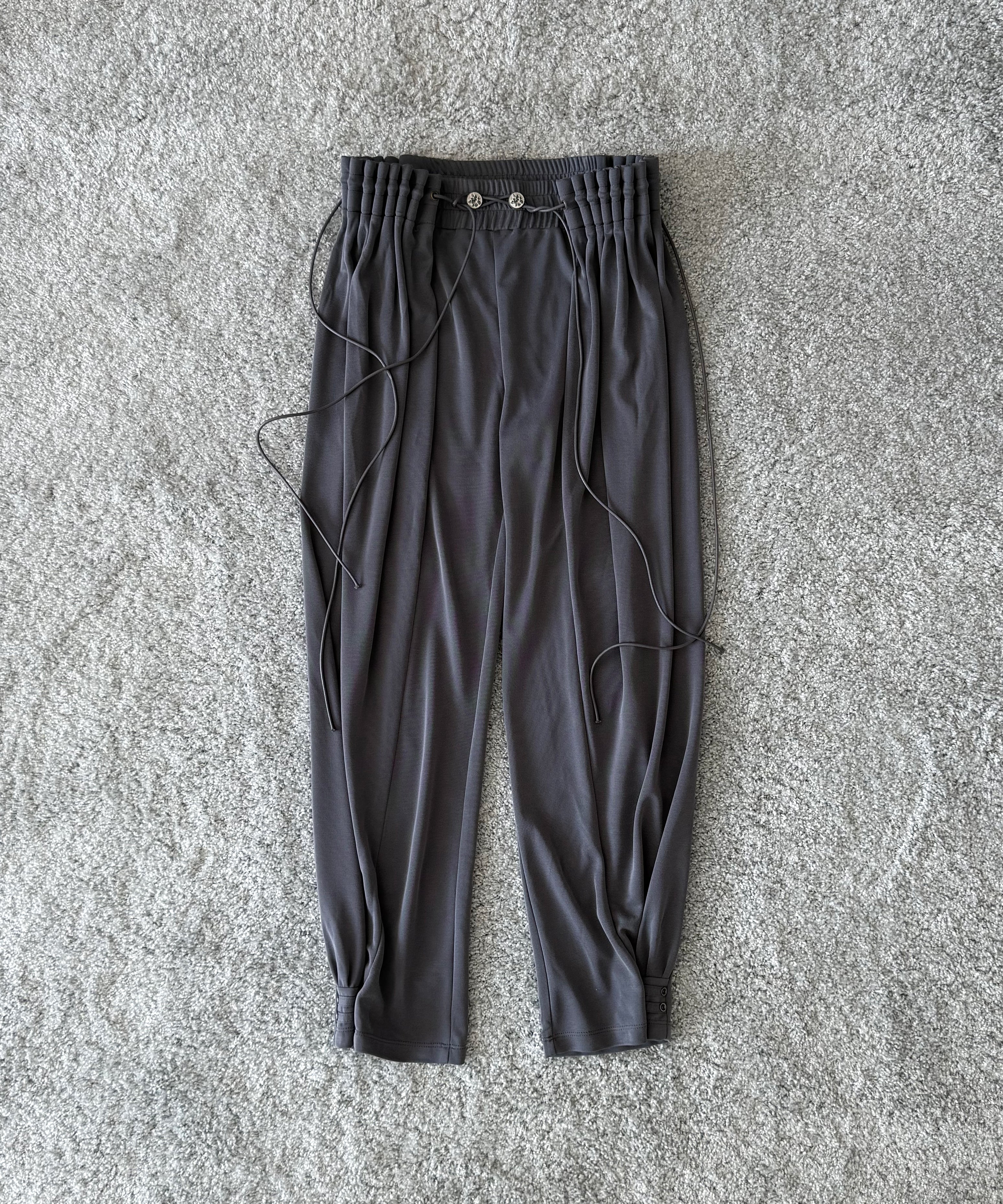 ULIKASANCTUS Curtain jogger pants "WASHED BLACK"
