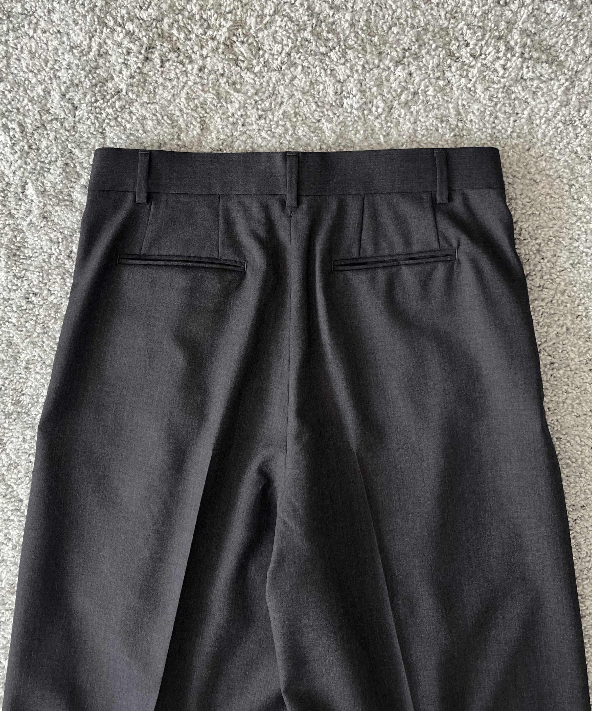 THIS No.1-B "TOP CHARCOAL"