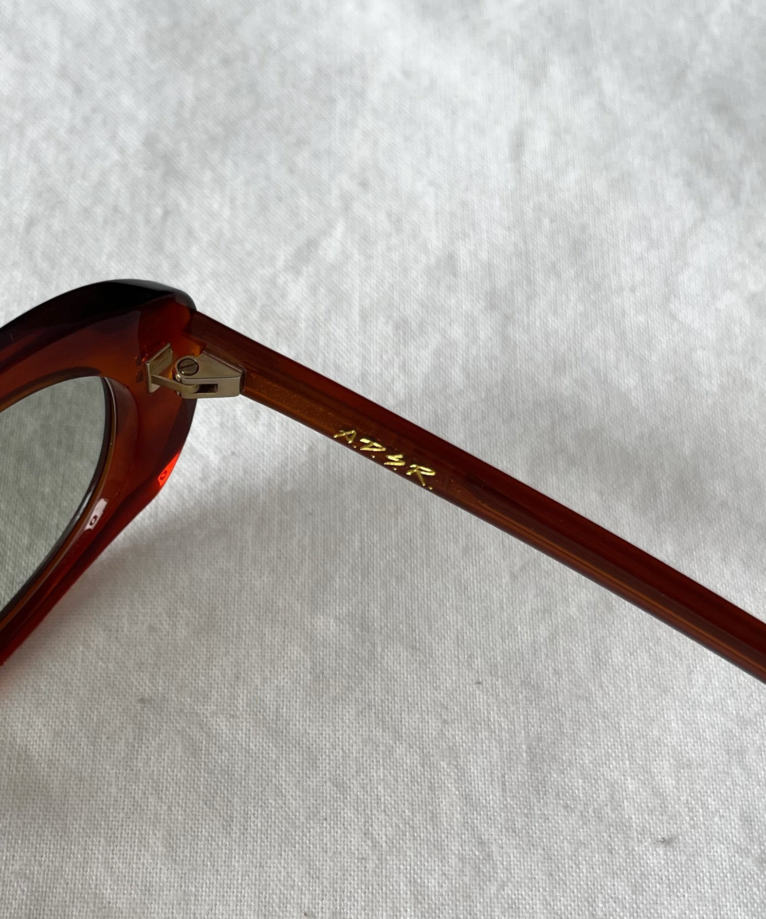 A.D.S.R. Iha "HAVANA RED"