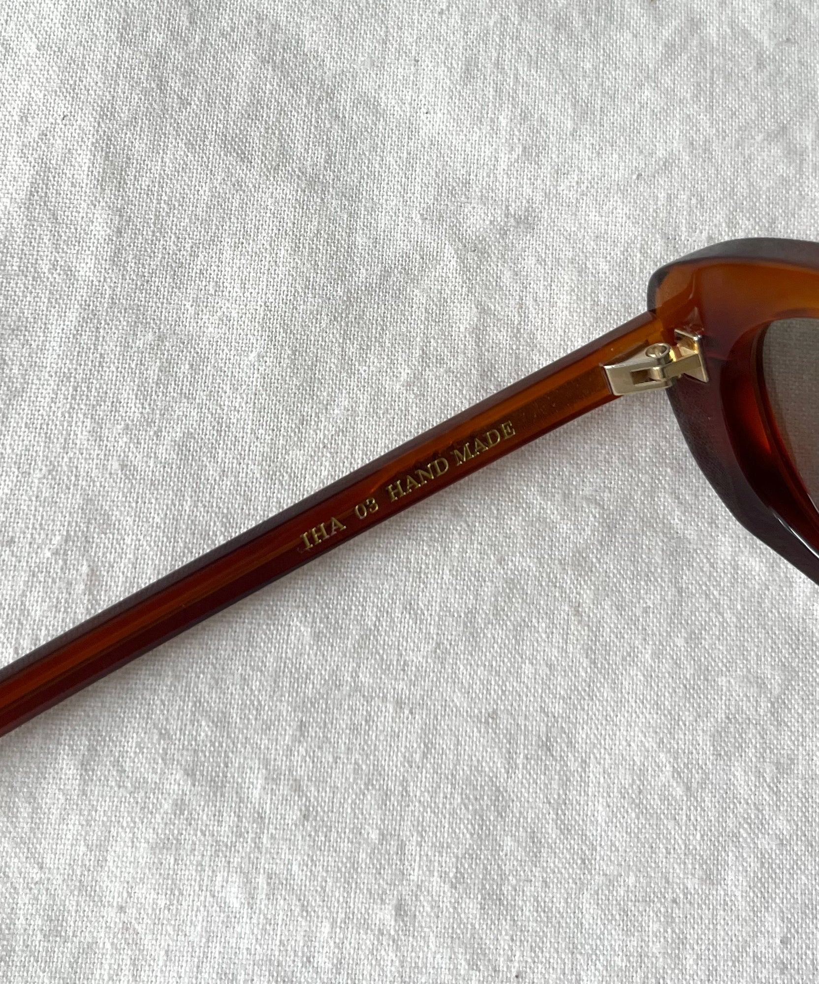 A.D.S.R. Iha "HAVANA RED"