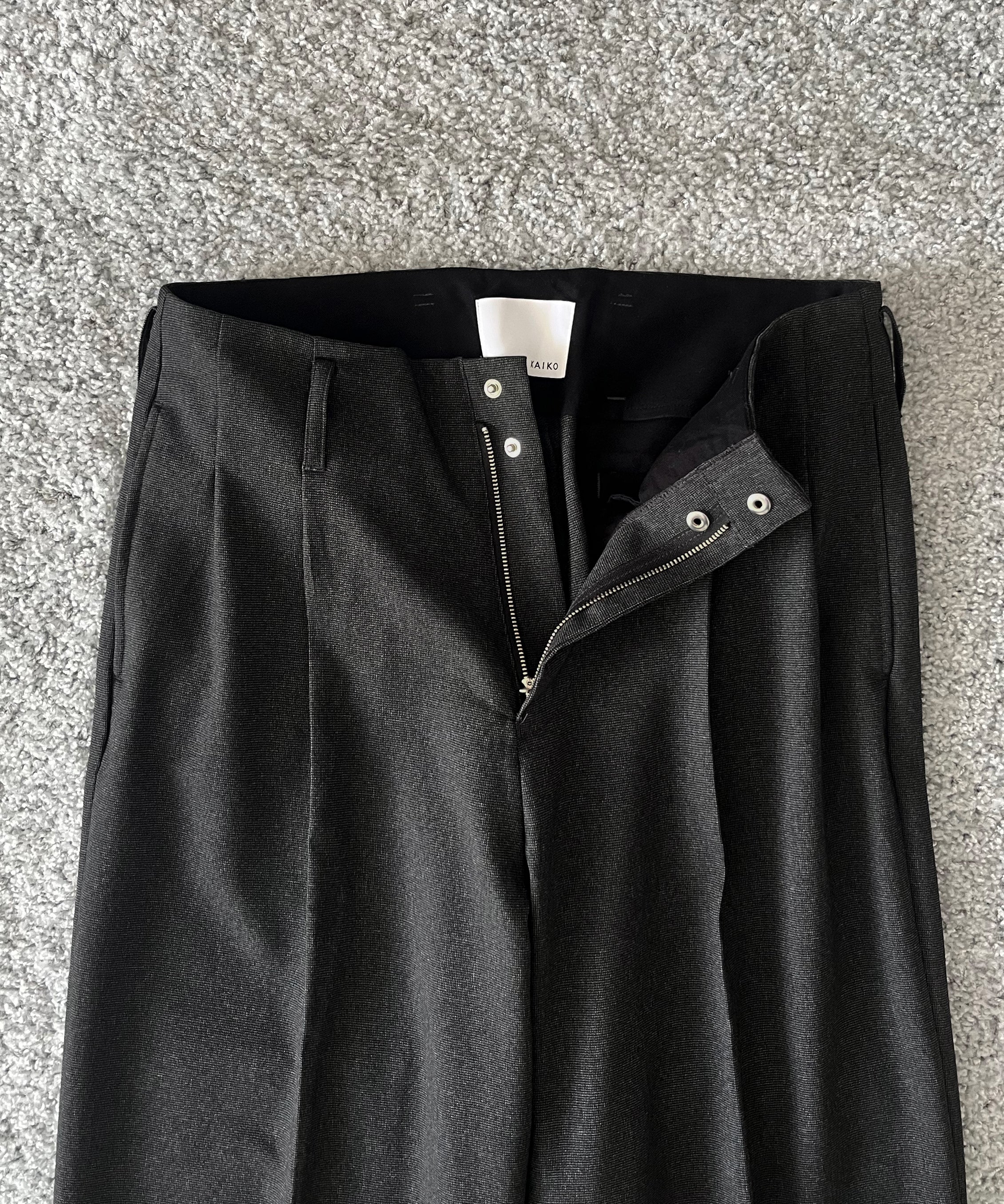 KAIKO Wide slacks "GRAY"