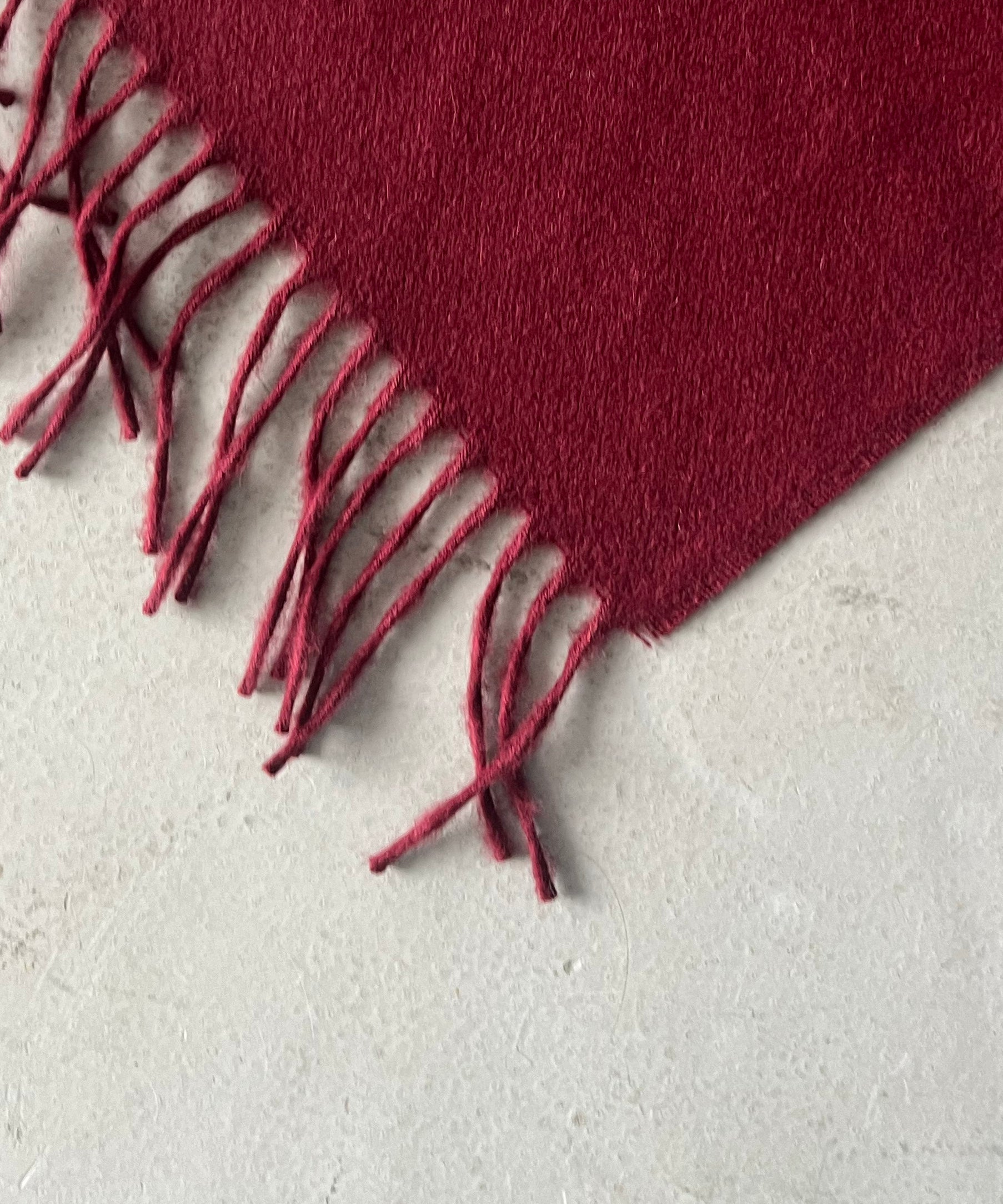 The Inoue Brothers Brushed scarf "BURGUNDY"